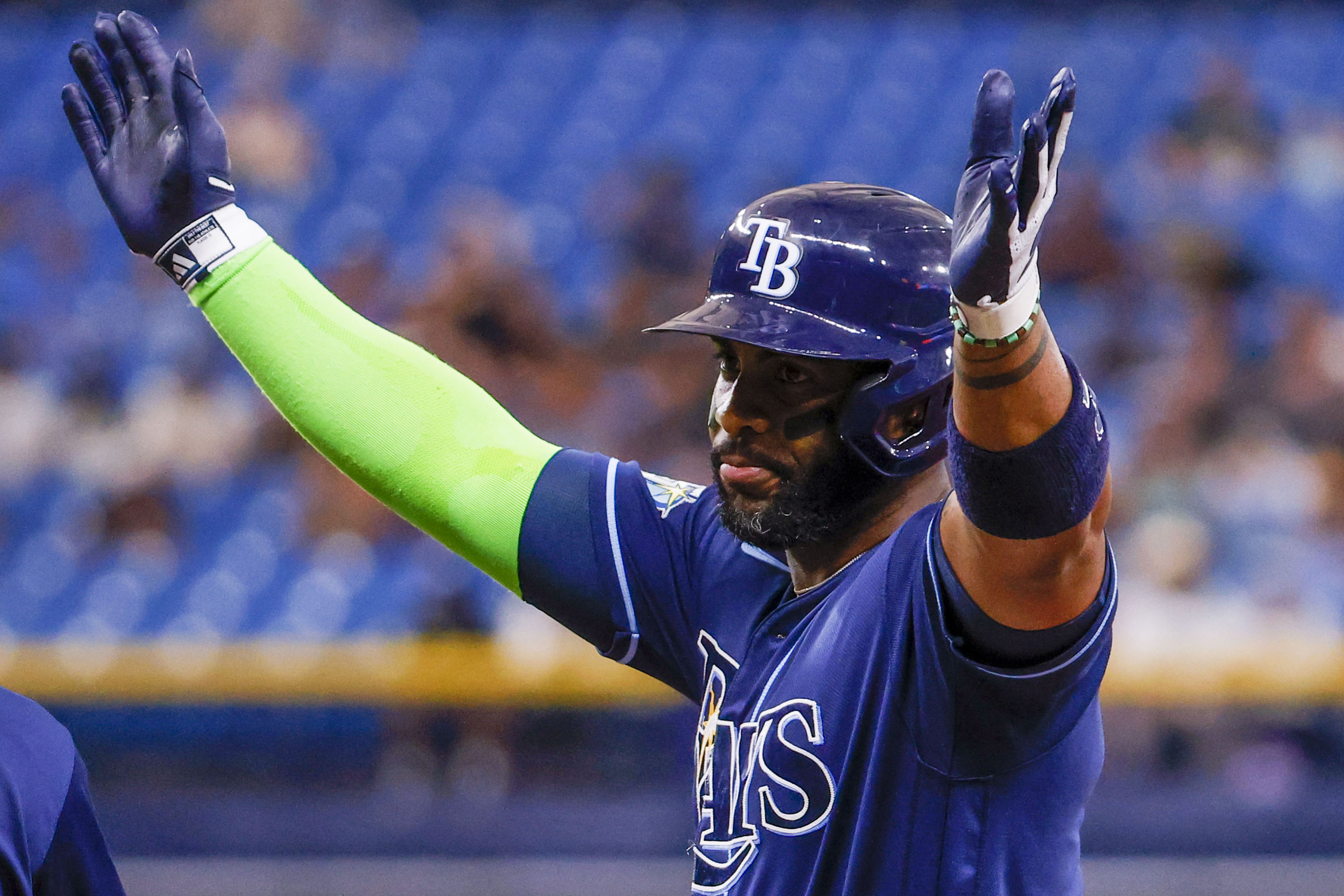 Rays' Randy Arozarena joins growing list of stage-hogging athletes