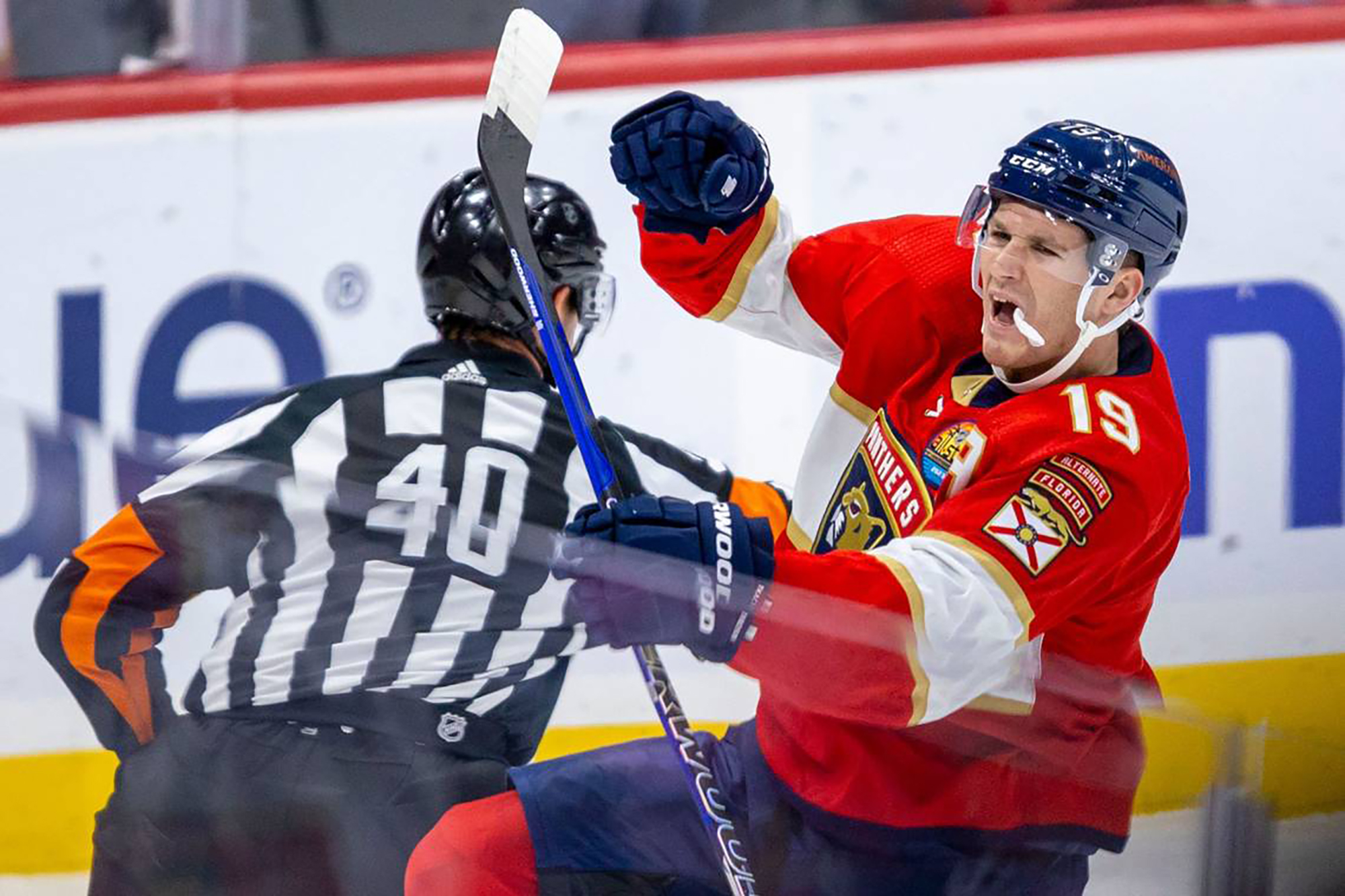 Panthers coach Paul Maurice gives hilarious injury update on Aleksander  Barkov