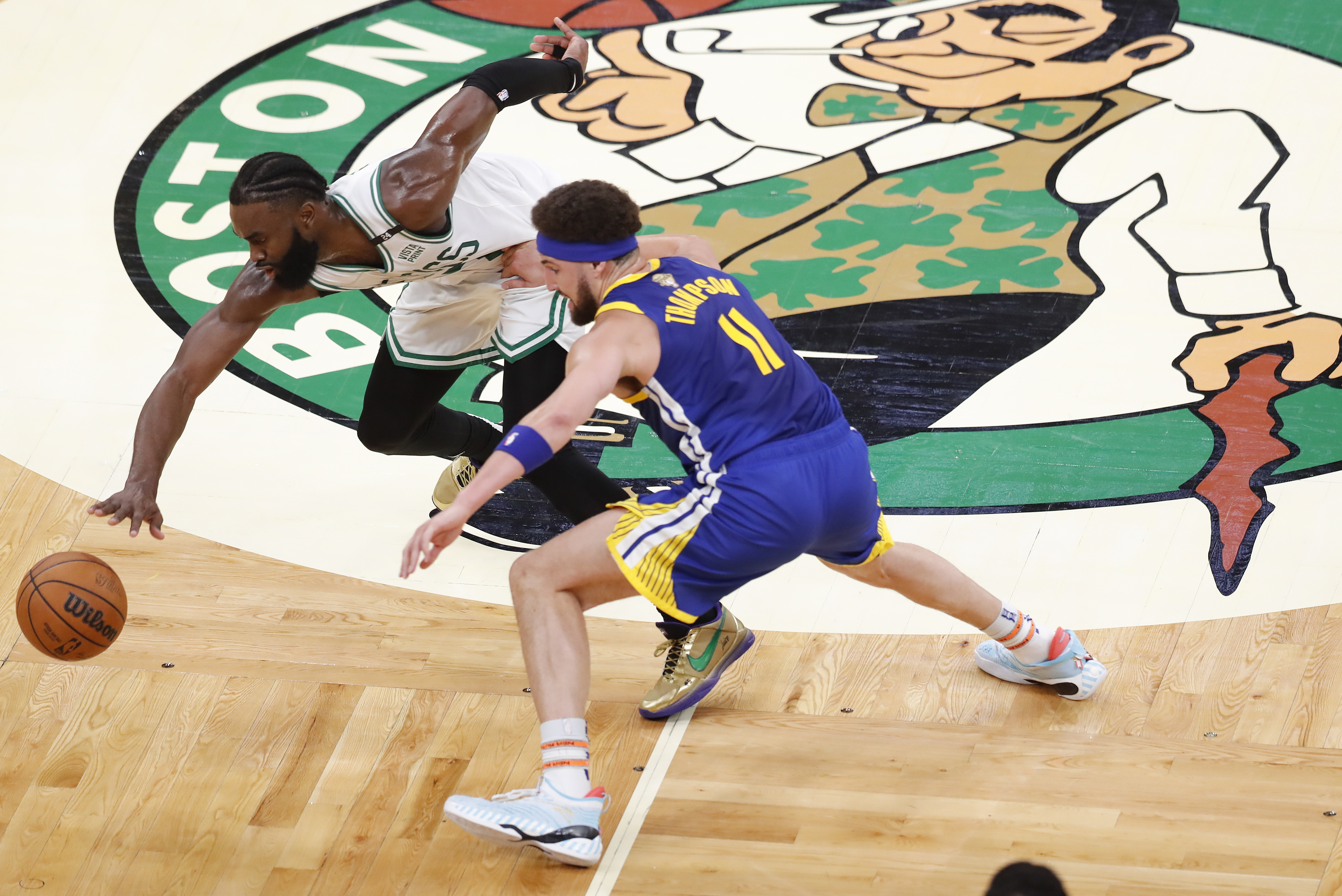 Warriors top Celtics in Game 6 to win 4th NBA title in 8 years