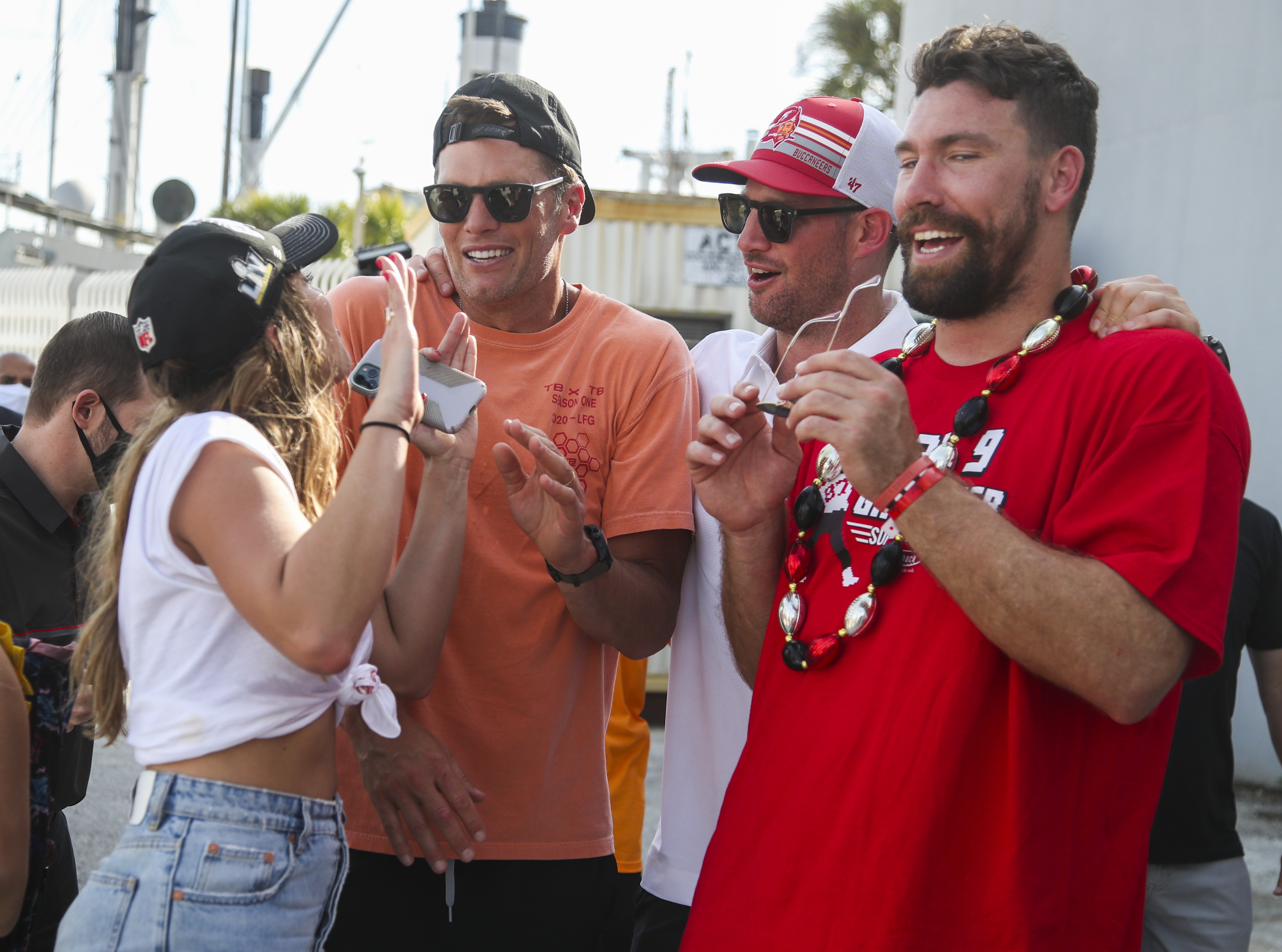 Buccaneers Super Bowl parade: Tom Brady arrives in expensive boat