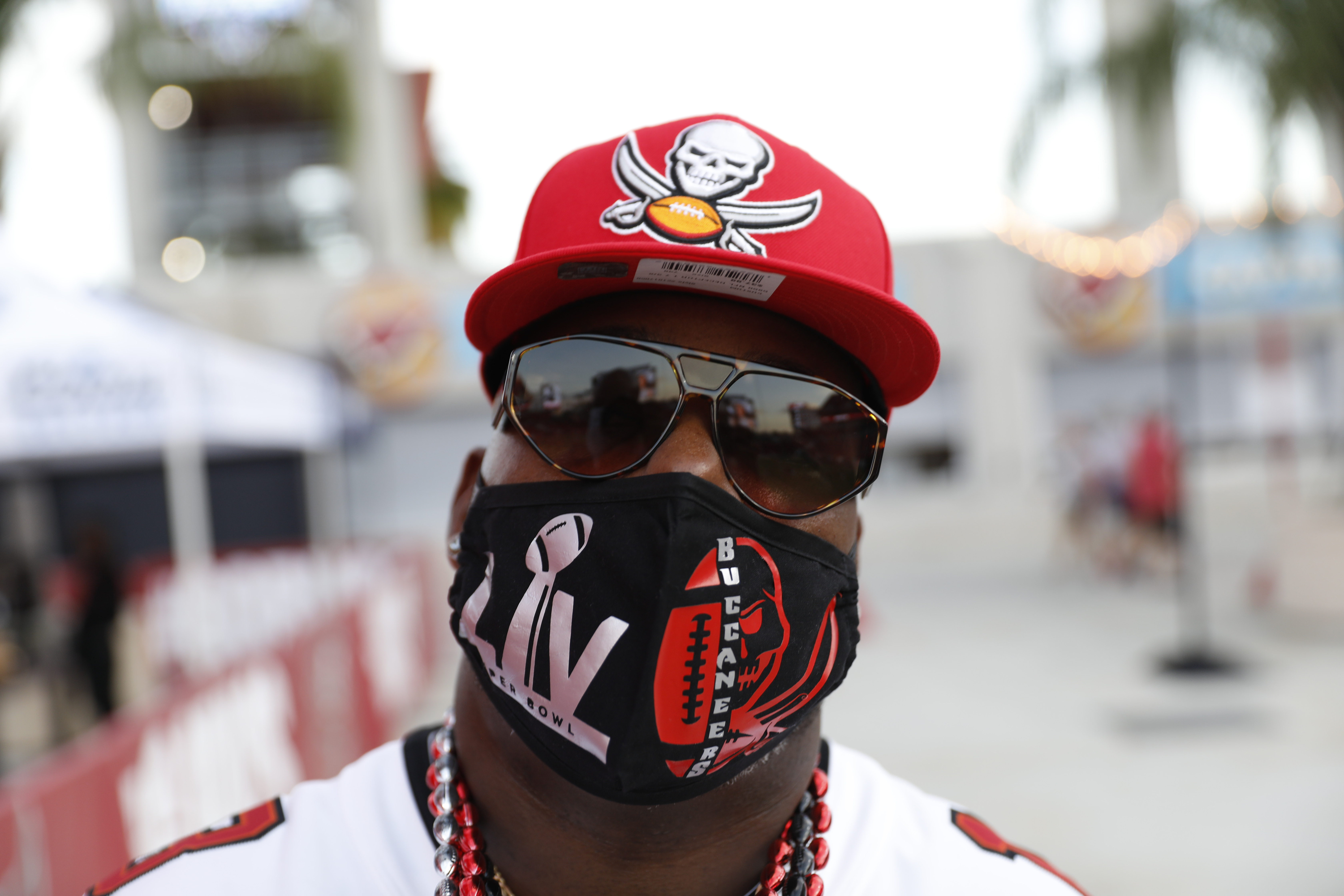 PHOTOS: Tampa Bay Buccaneers Welcome Eager Fans for 2021 NFL Draft Party -  FNN NEWS