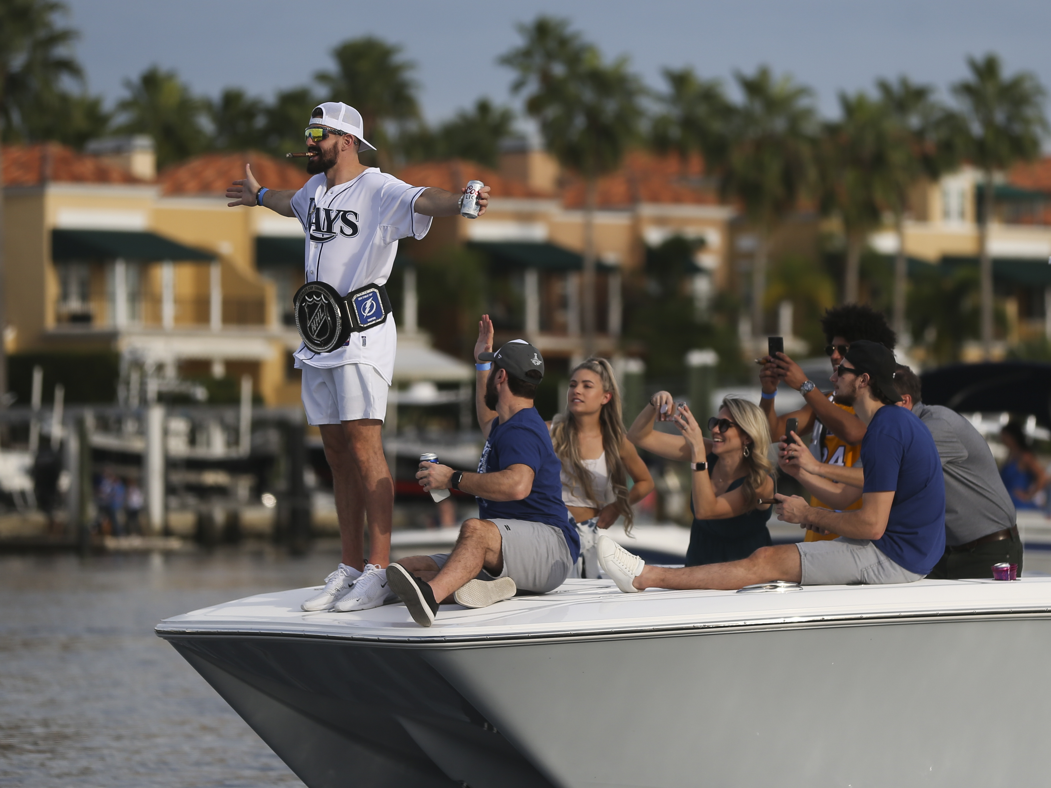 Lightning celebrate second Stanley Cup championship with boat