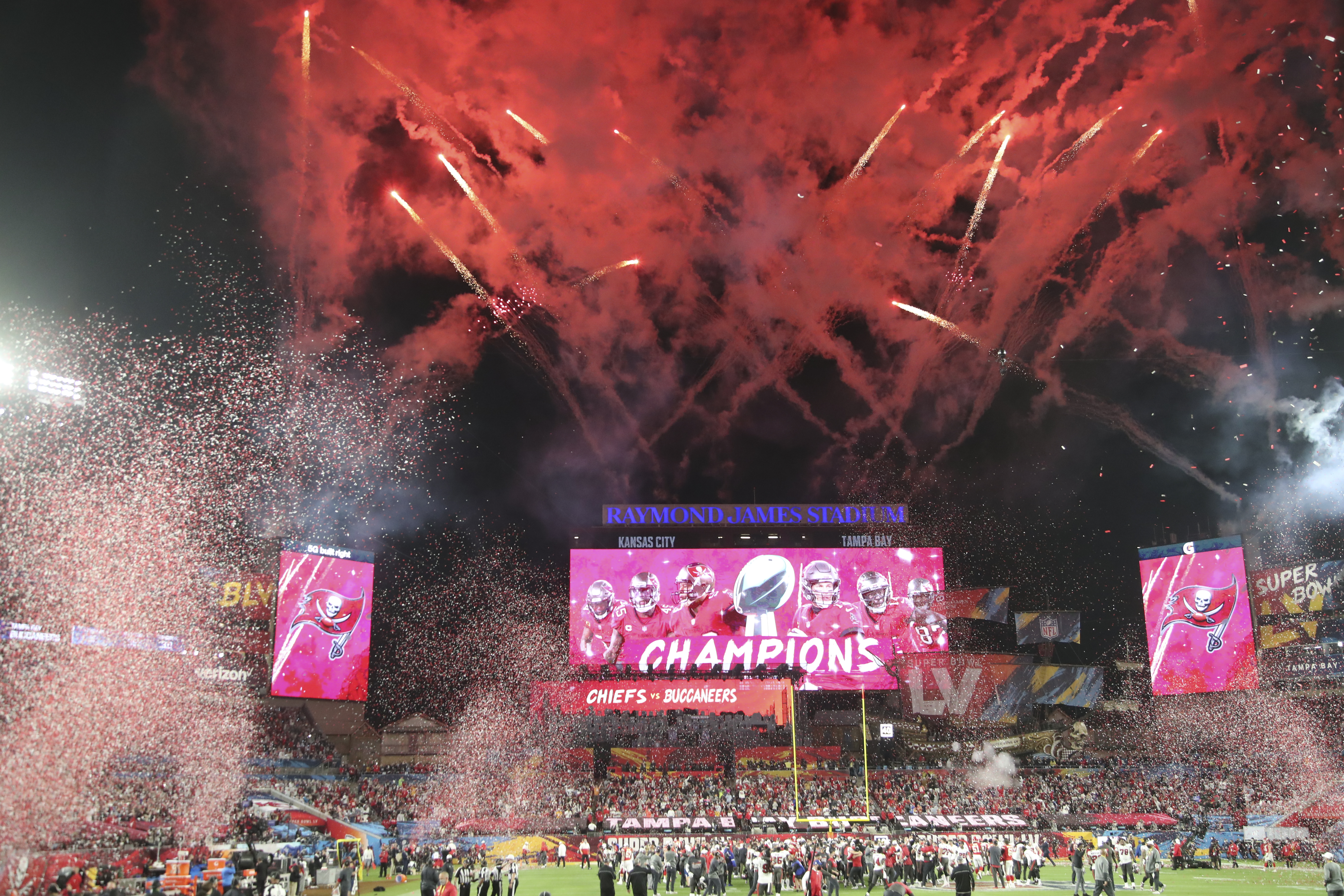 Relive Bucs' historic Super Bowl win through pictures