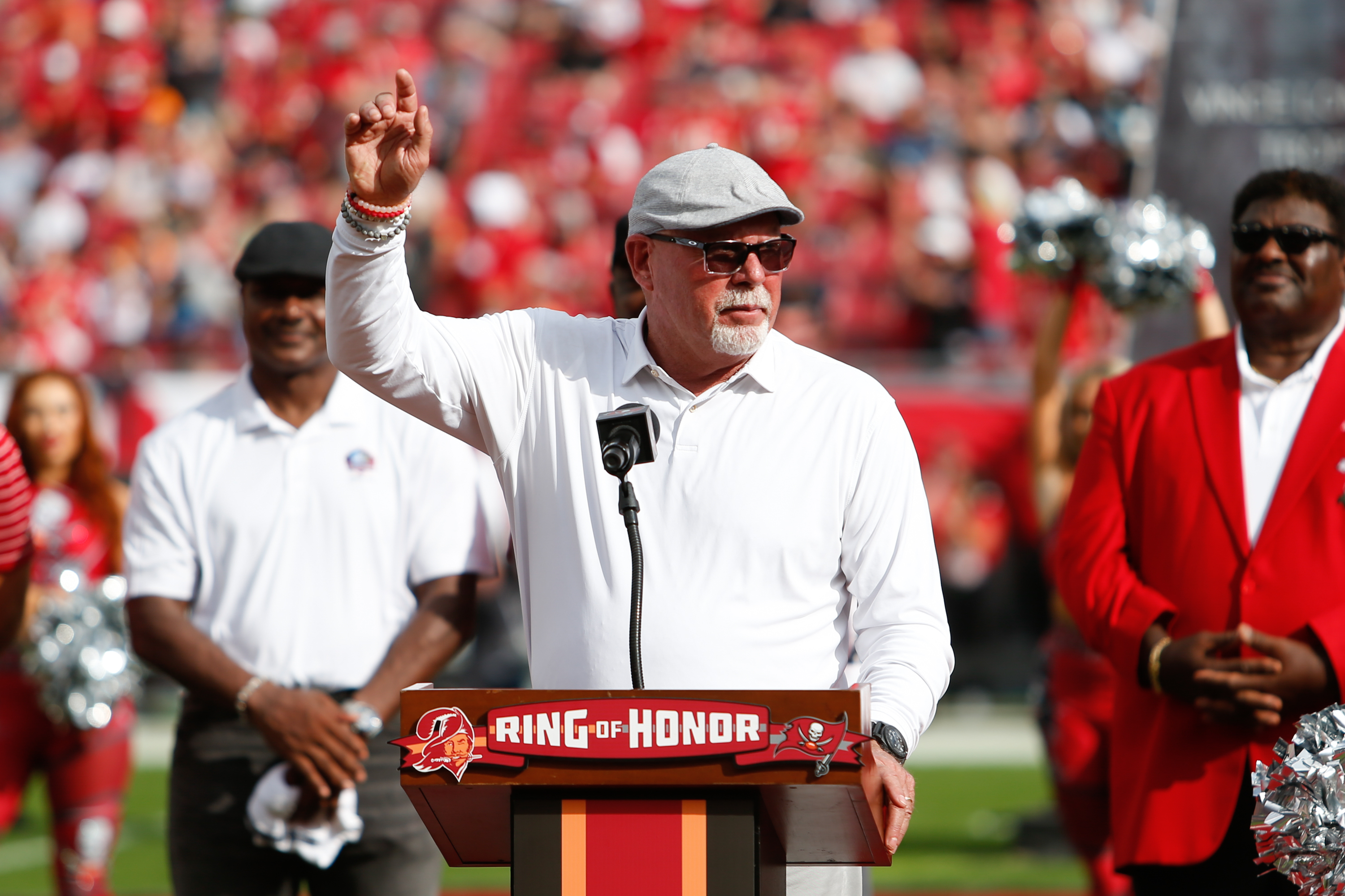 Bruce Arians with Ronde barber as a child : r/buccaneers