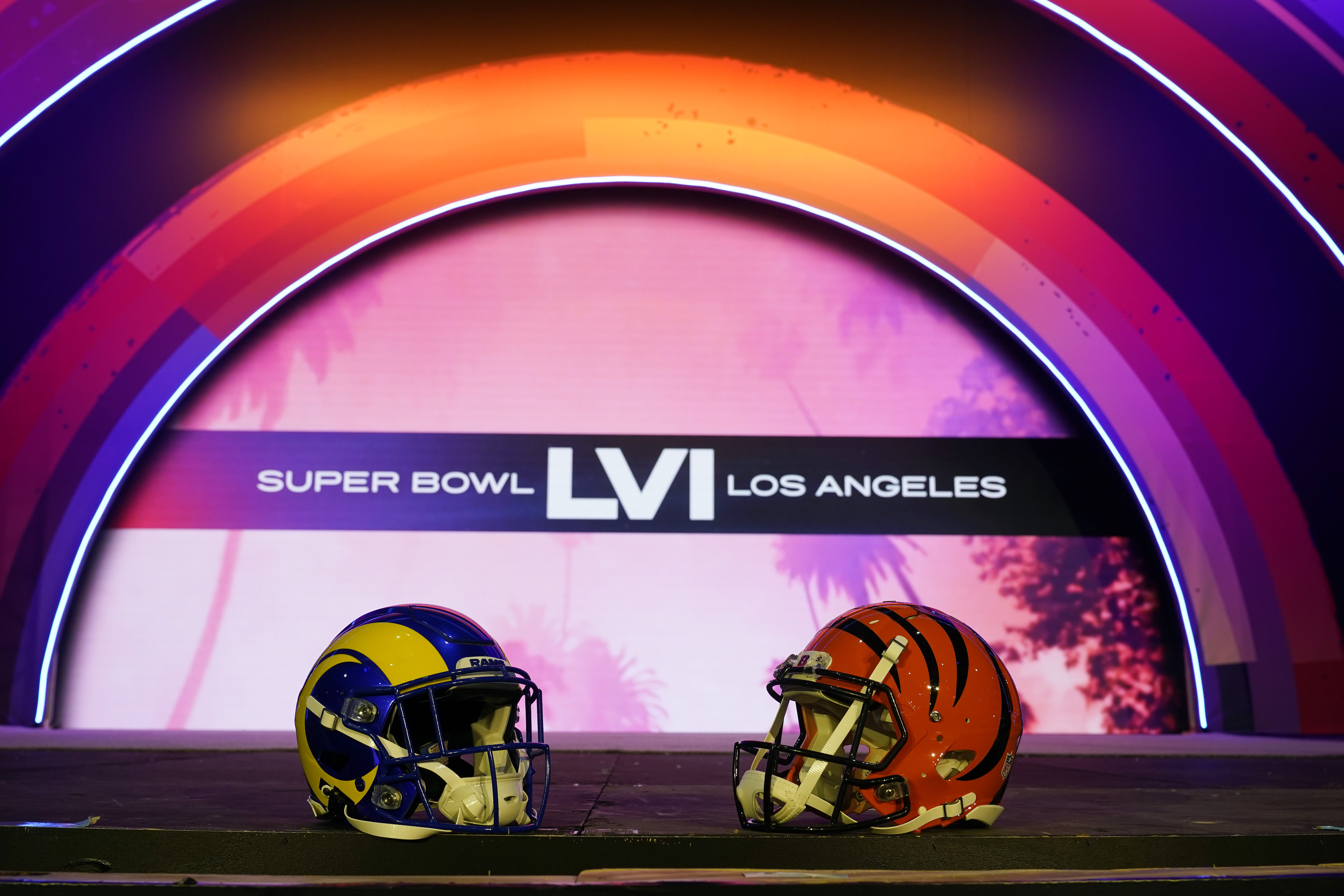 Super Bowl matchup: veteran Rams versus upstart Bengals