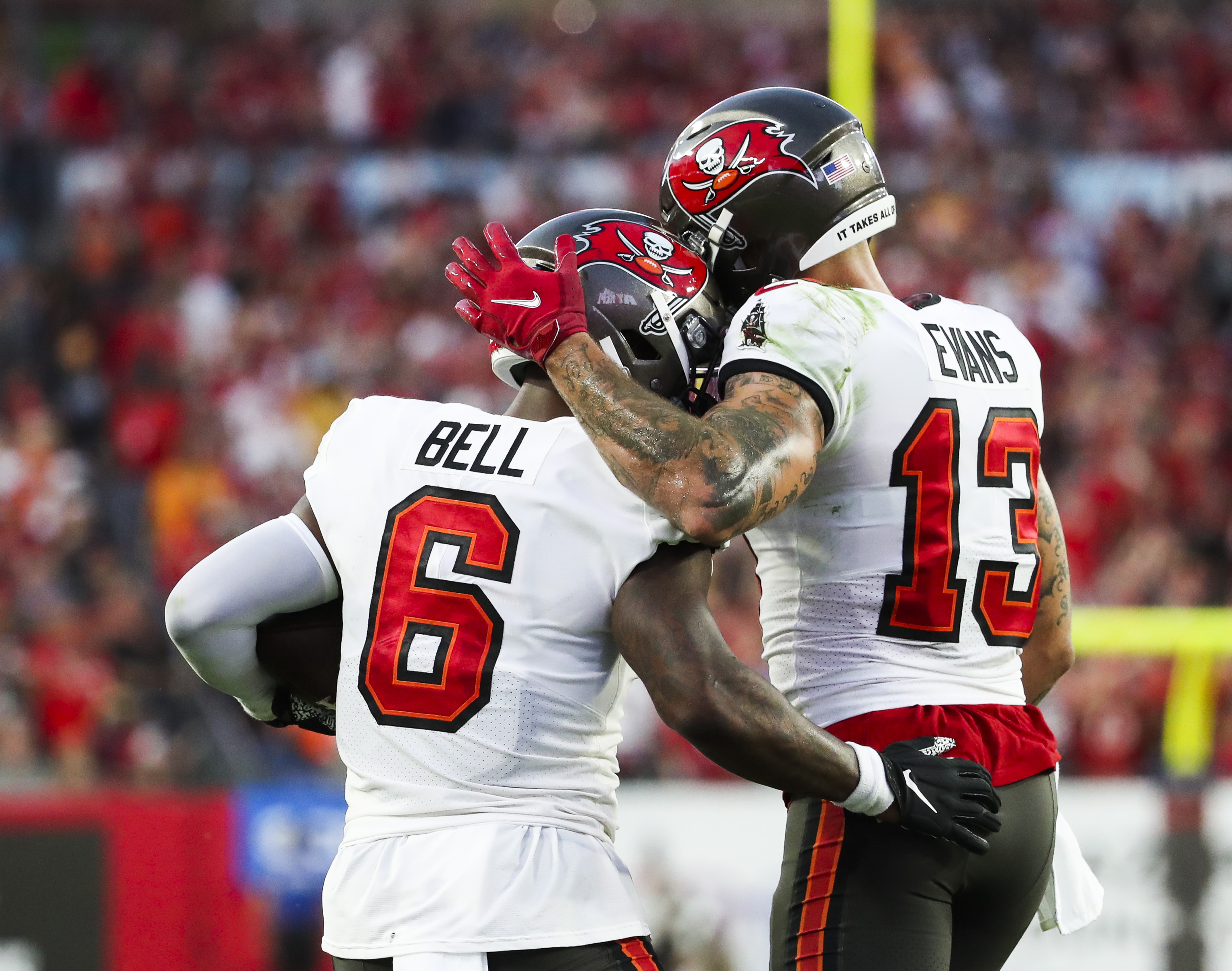 Bucs beat Panthers 41-17, earn No. 2 playoff seeding in NFC – KXAN Austin