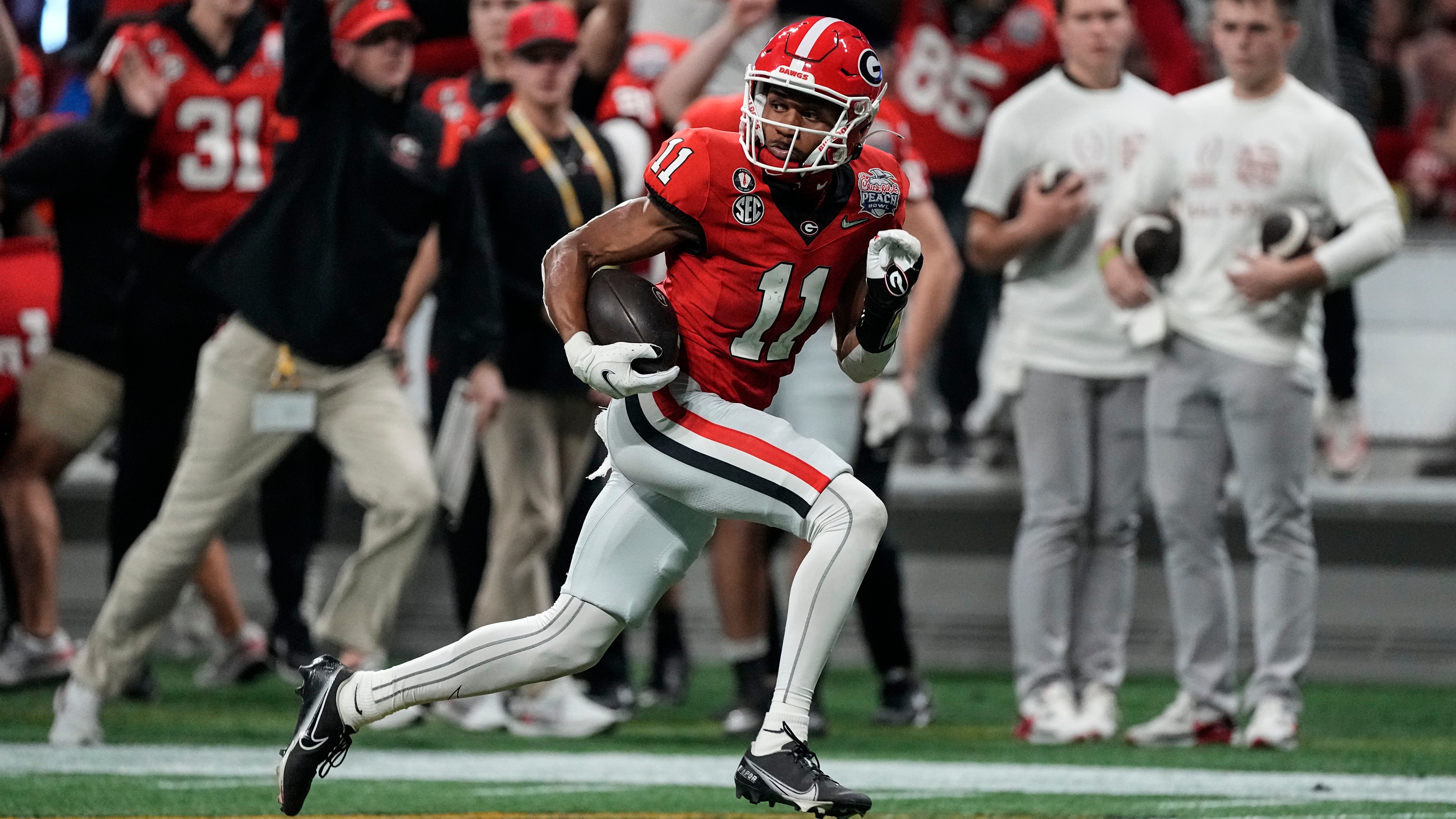 Mecole Hardman Georgia Bulldogs Unsigned Catching Photograph