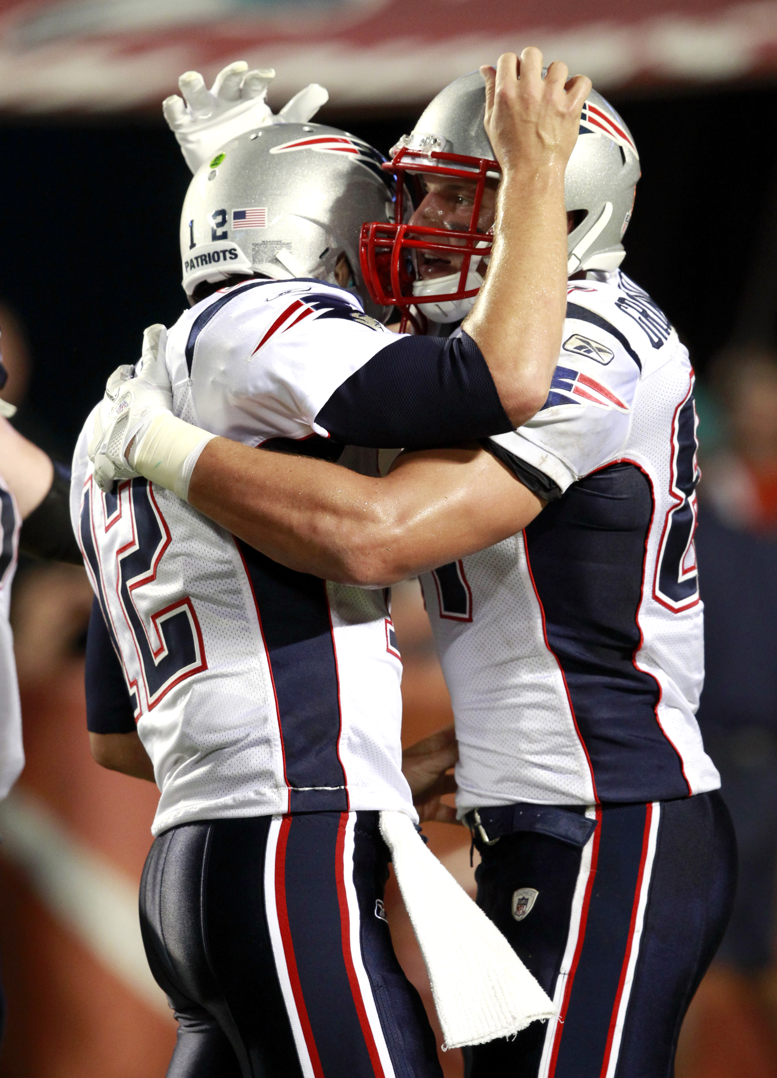 Brady reaches 500 TD passes in Patriots' 38-24 win