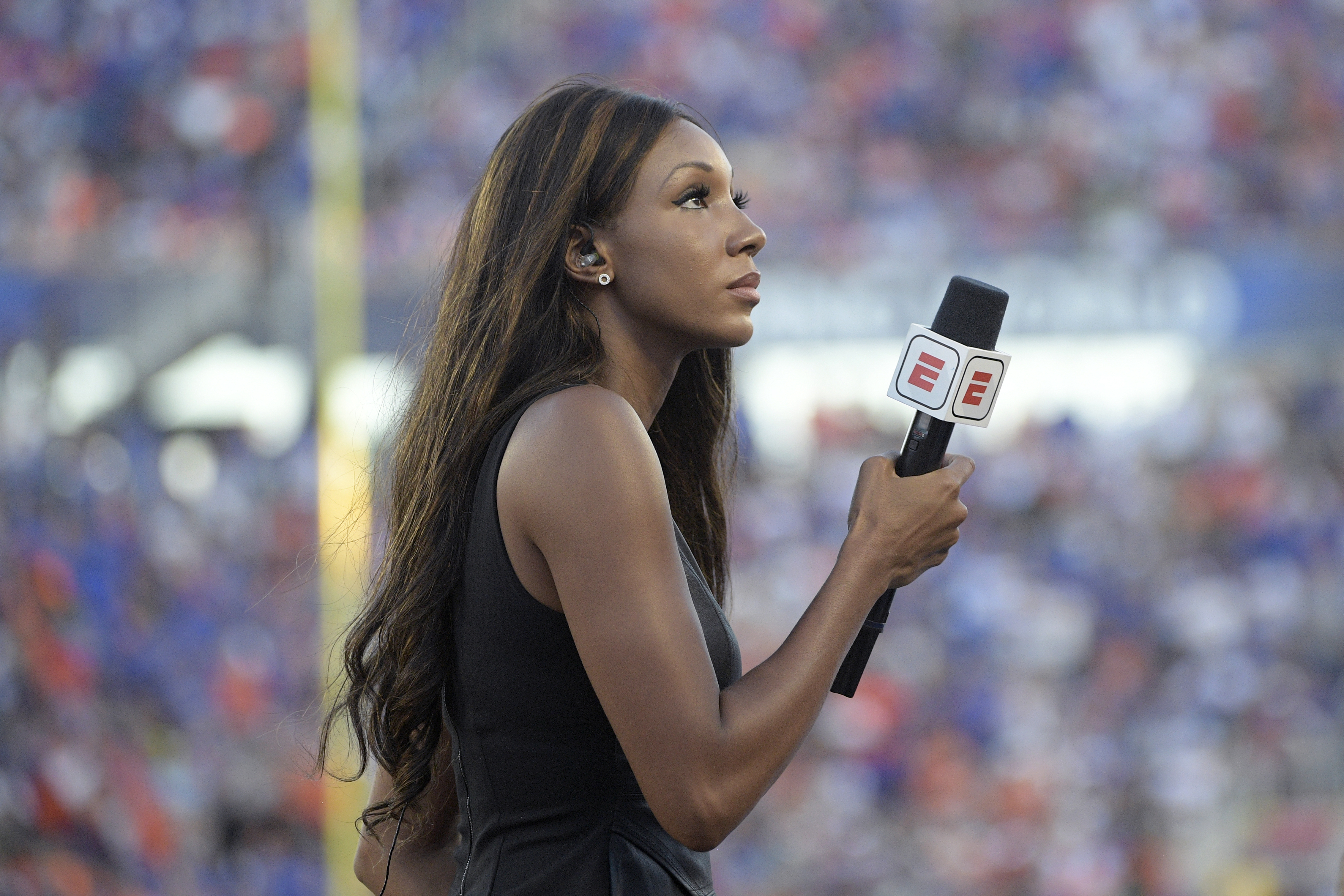 NBC Sports 'Sunday Night Football' host Maria Taylor in images