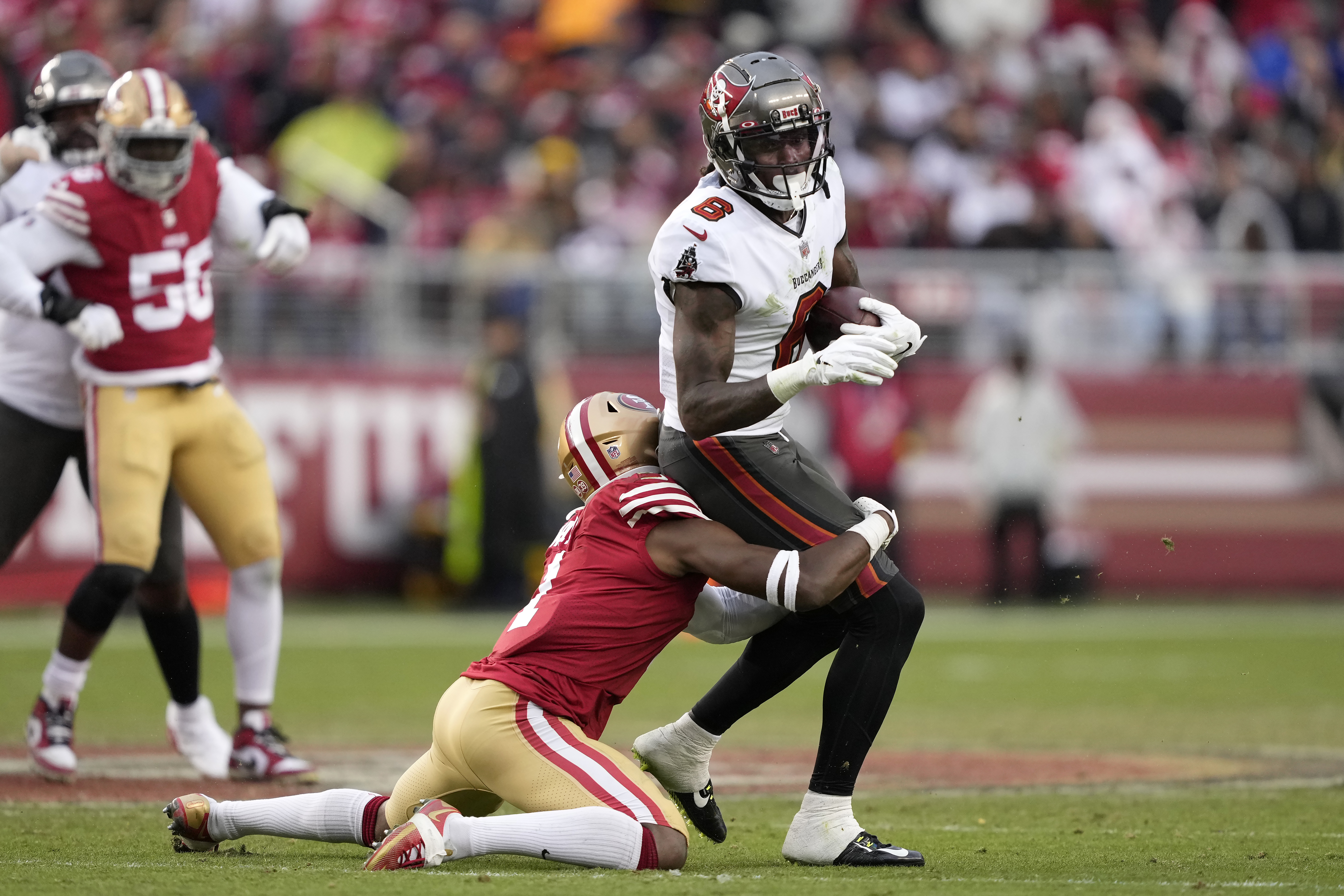 Tiebreakers useless for Bucs, Panthers