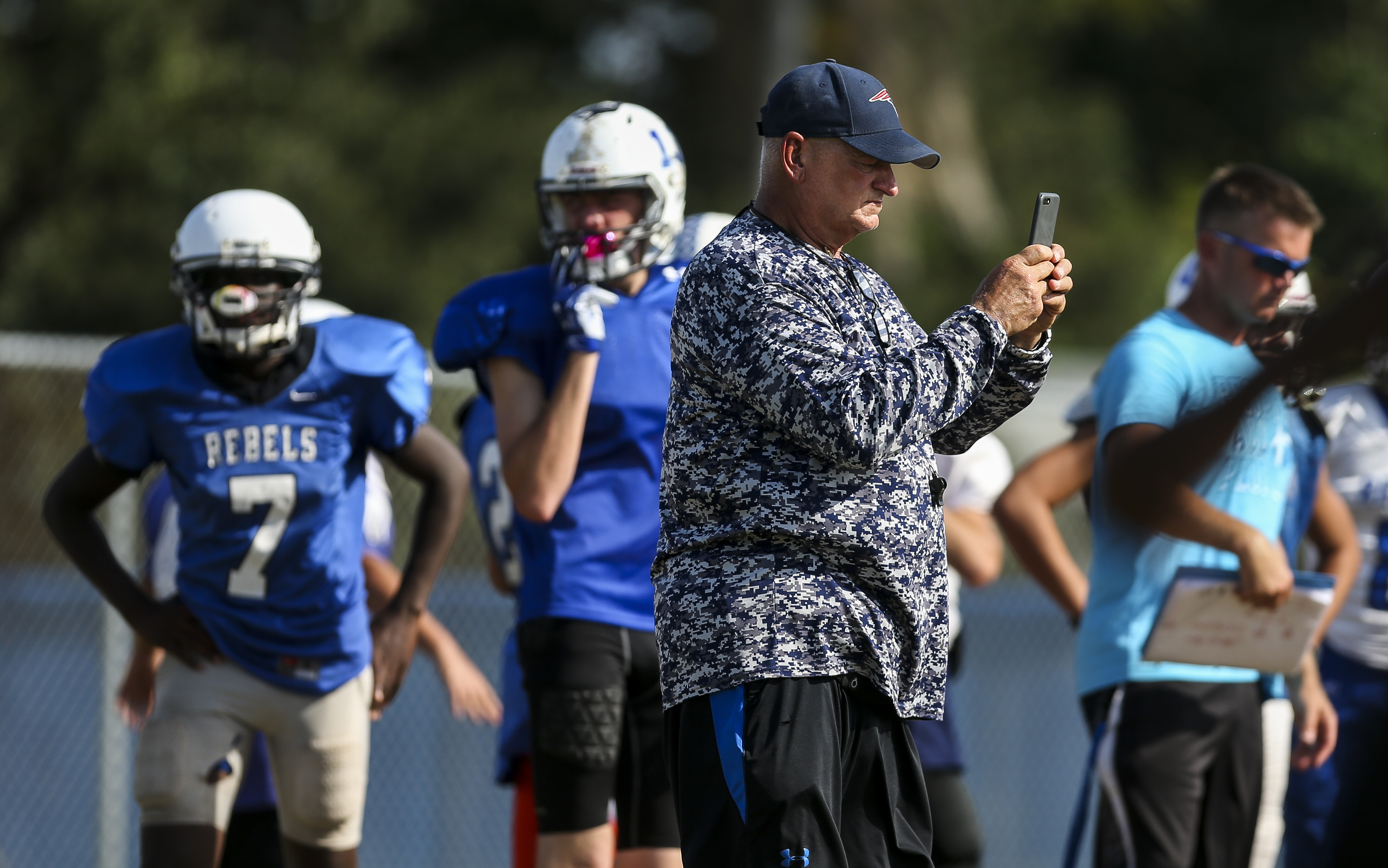 Amid pandemic, high school football kicks off in Georgia