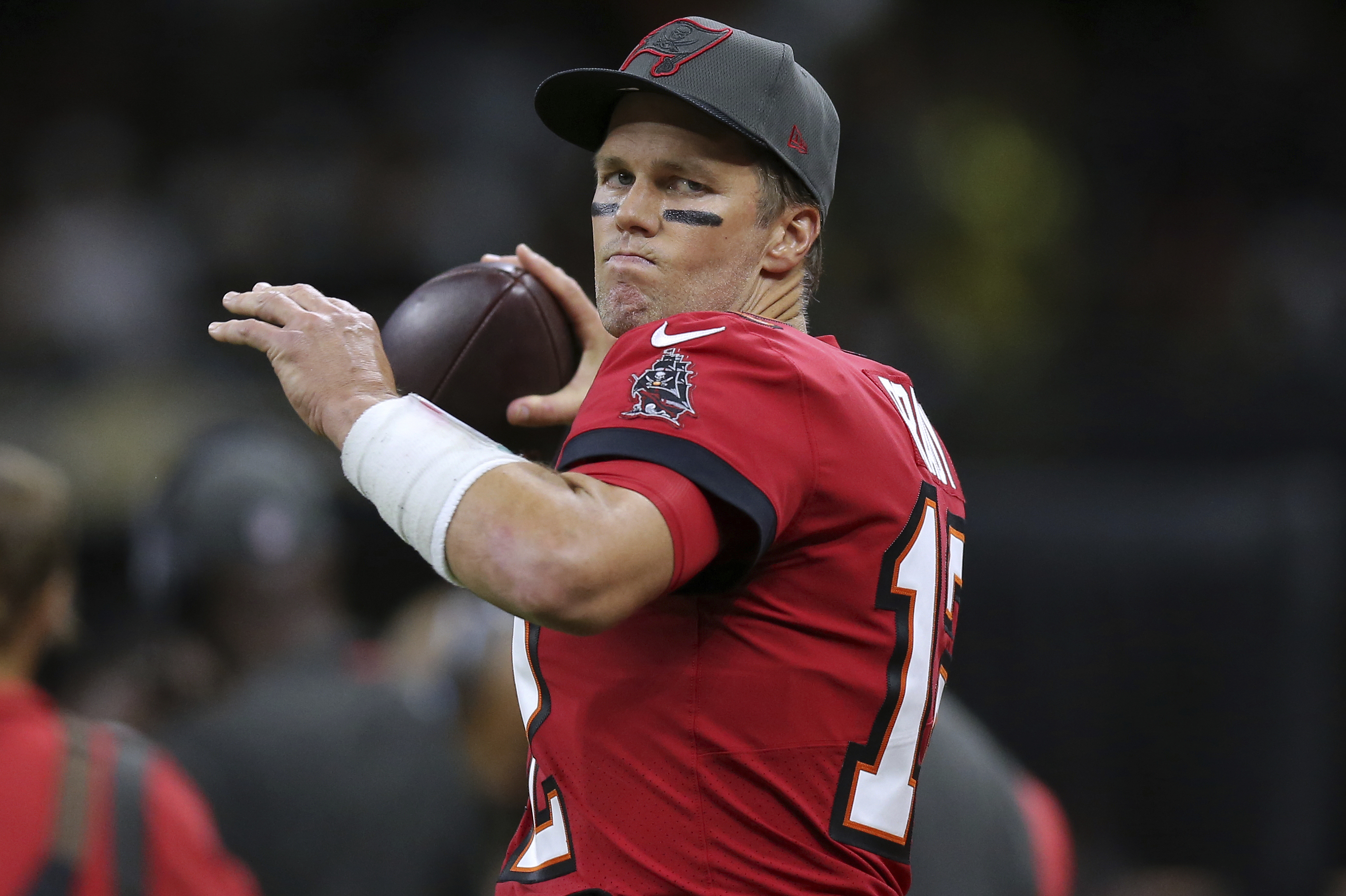 Bucs' Brady breaks own record but suffers 1st losing season