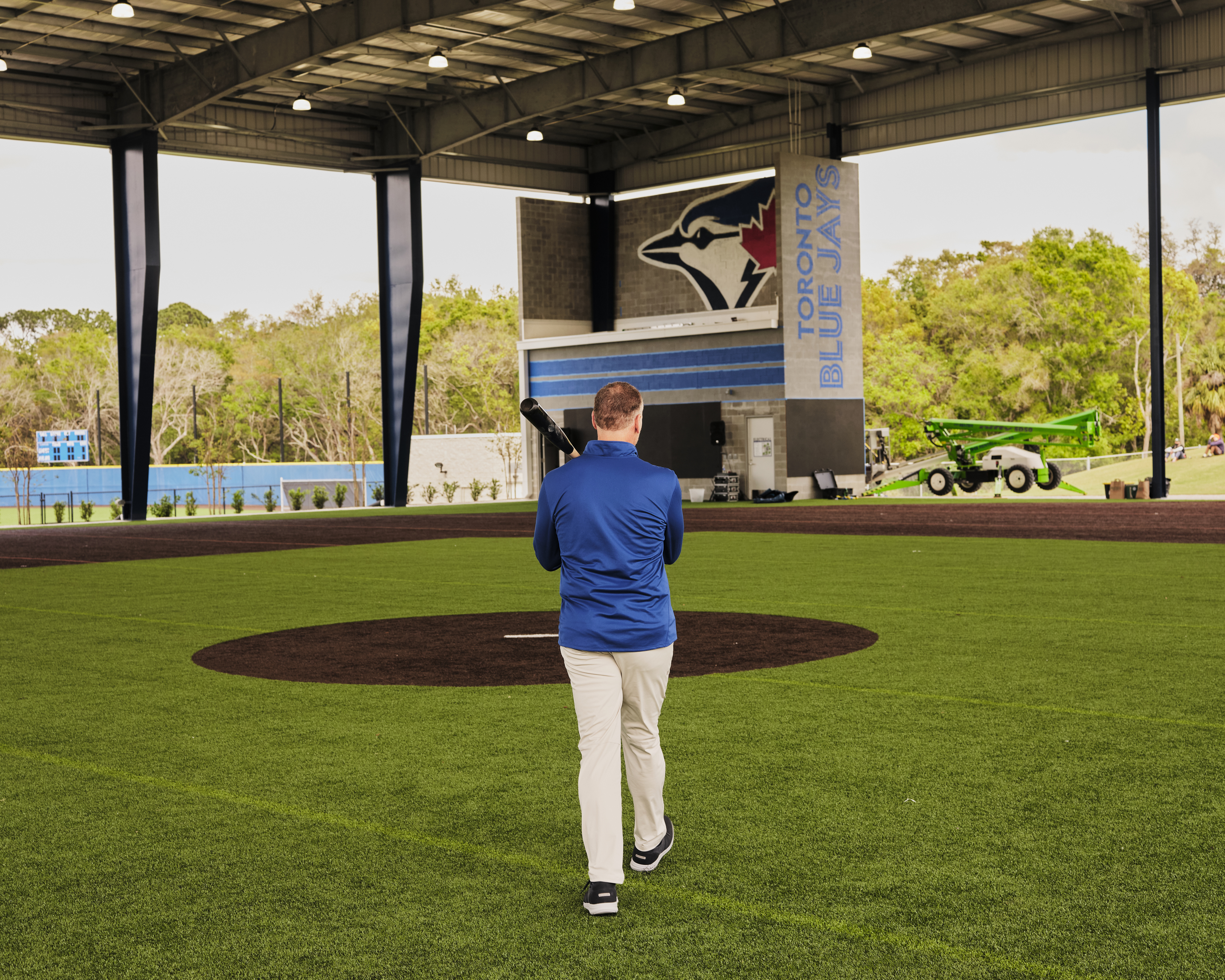 Blue Jays installing new artificial turf at Rogers Centre for 2021