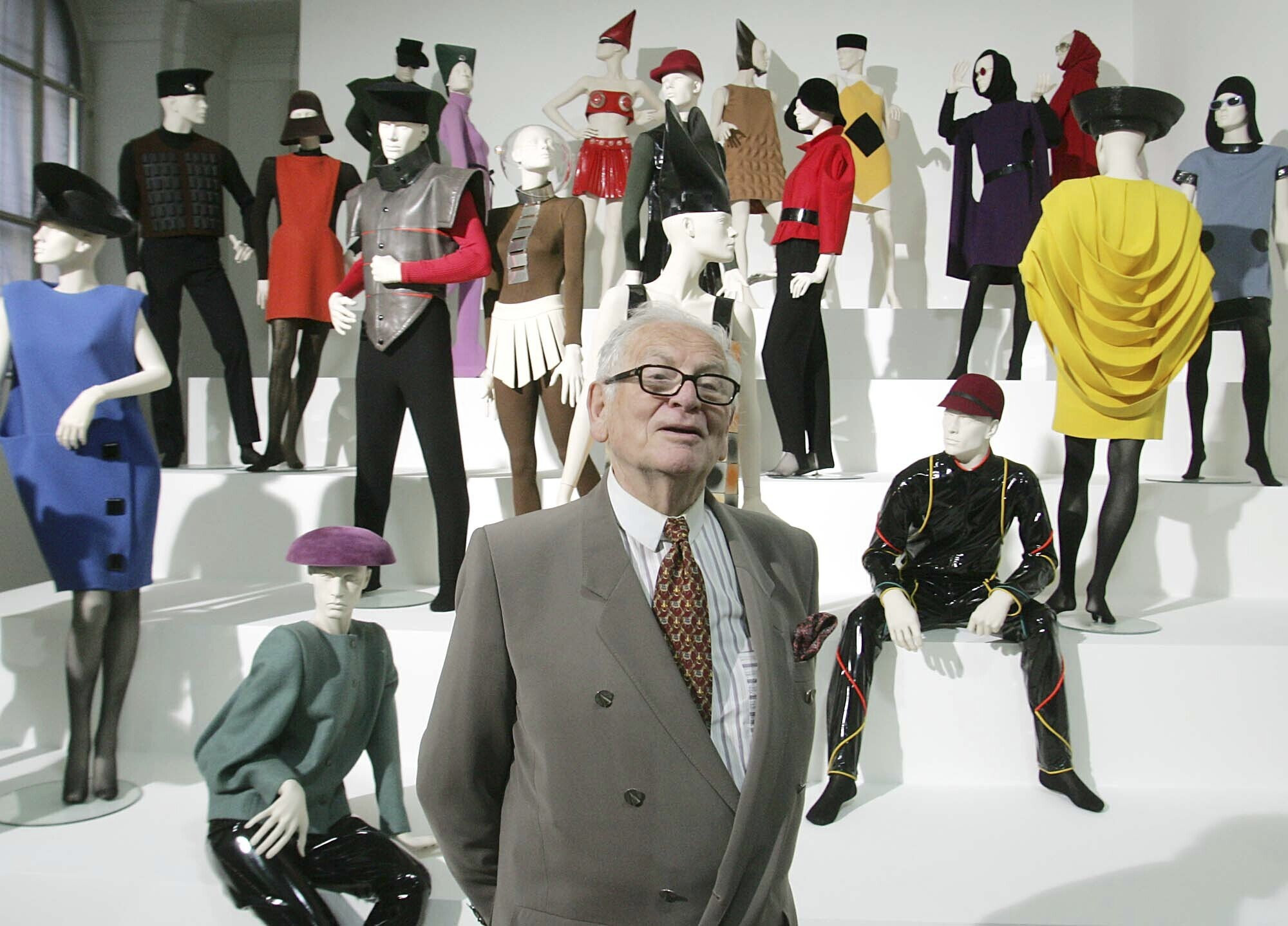 Pierre Cardin, father of fashion branding, dies at 98 - The Globe and Mail