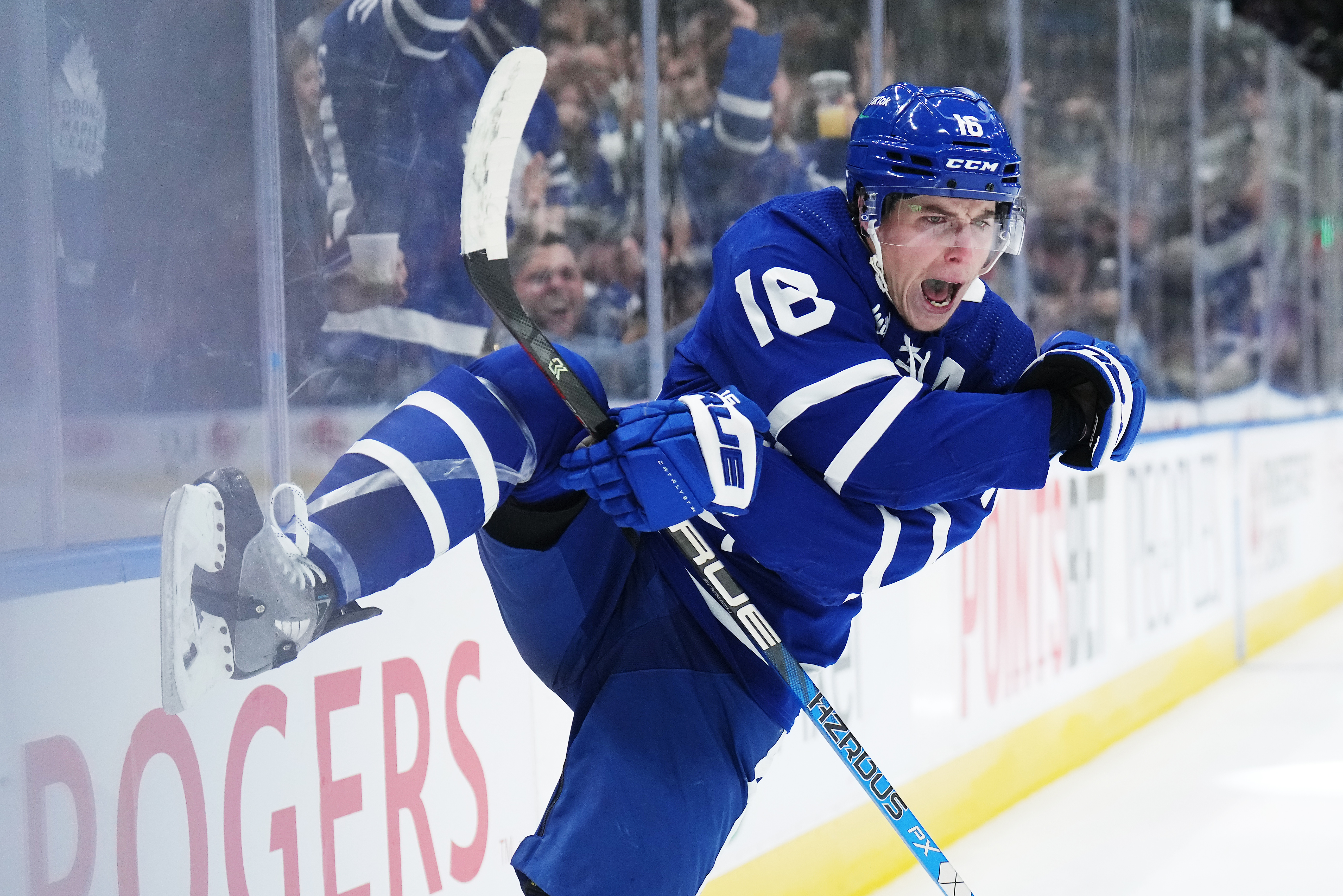 Marner ties franchise record with 18-game point streak as Maple Leafs  defeat Sharks