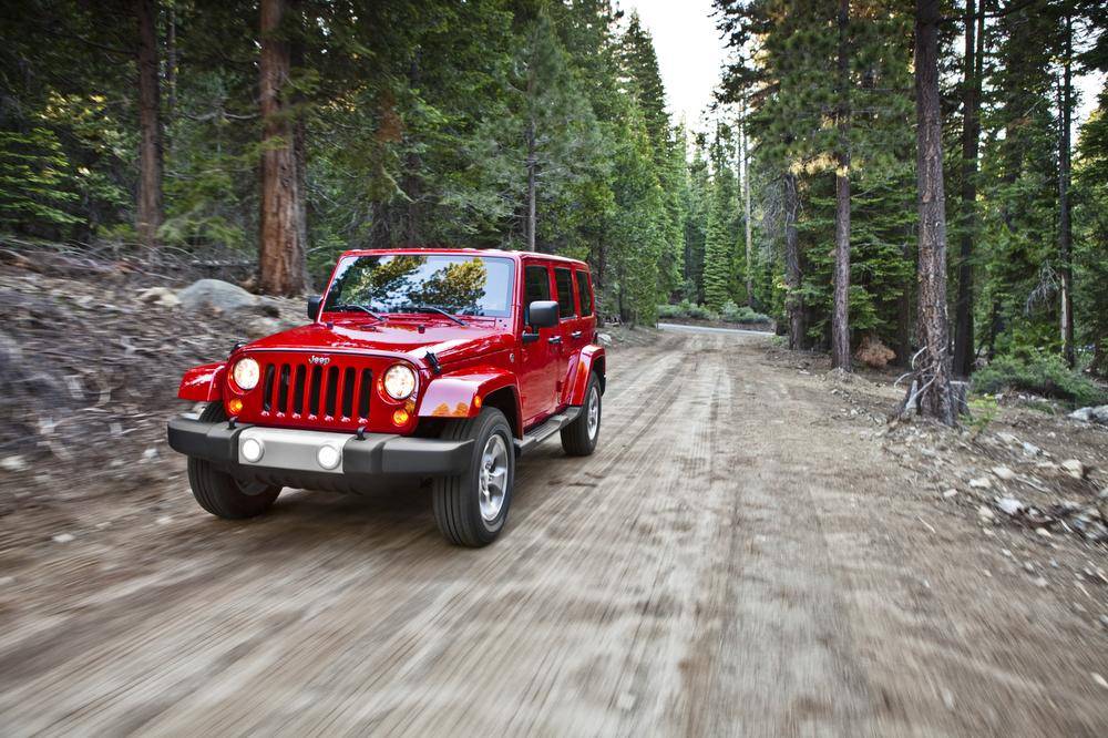 Review: Jeep Wrangler Unlimited versus Toyota FJ Cruiser: And the winner is  ... - The Globe and Mail