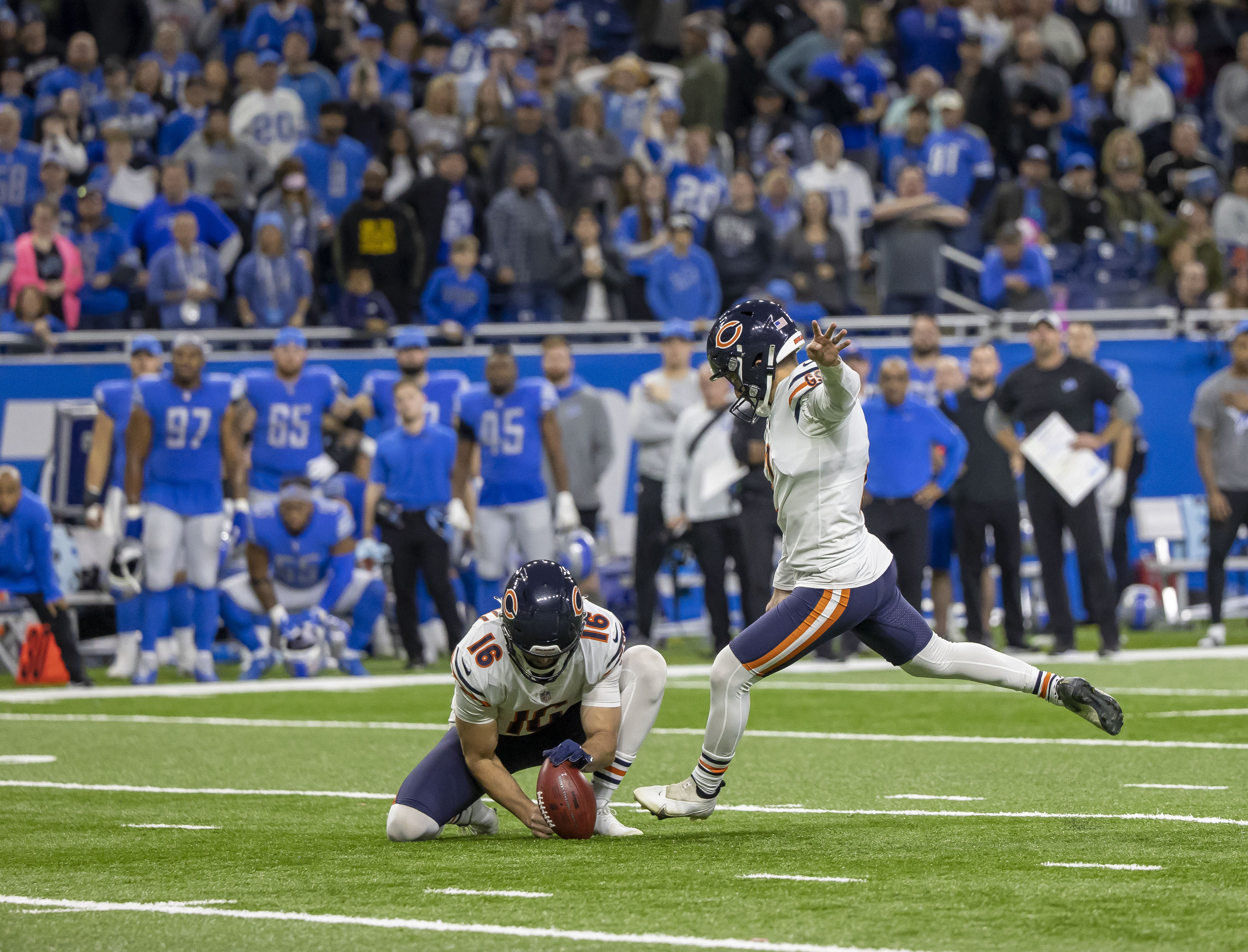 Hamp & O'B 9/25/22: Just Win Baby… Bears take down Texans on Santos' game-winning  field goal 23-20