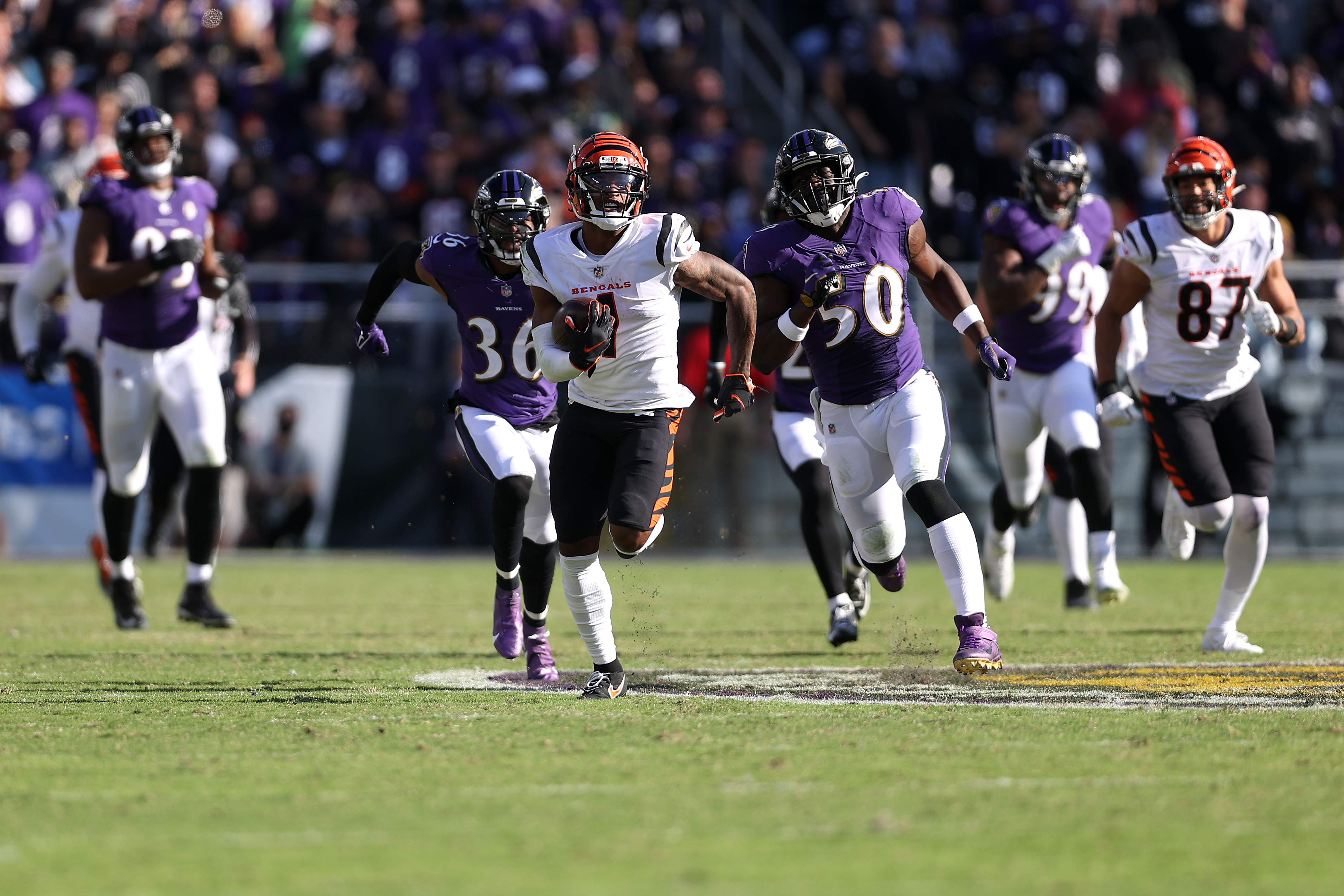 Bengals vs. Chiefs score: Ja'Marr Chase explodes with historic performance  as Cincinnati wins AFC North 