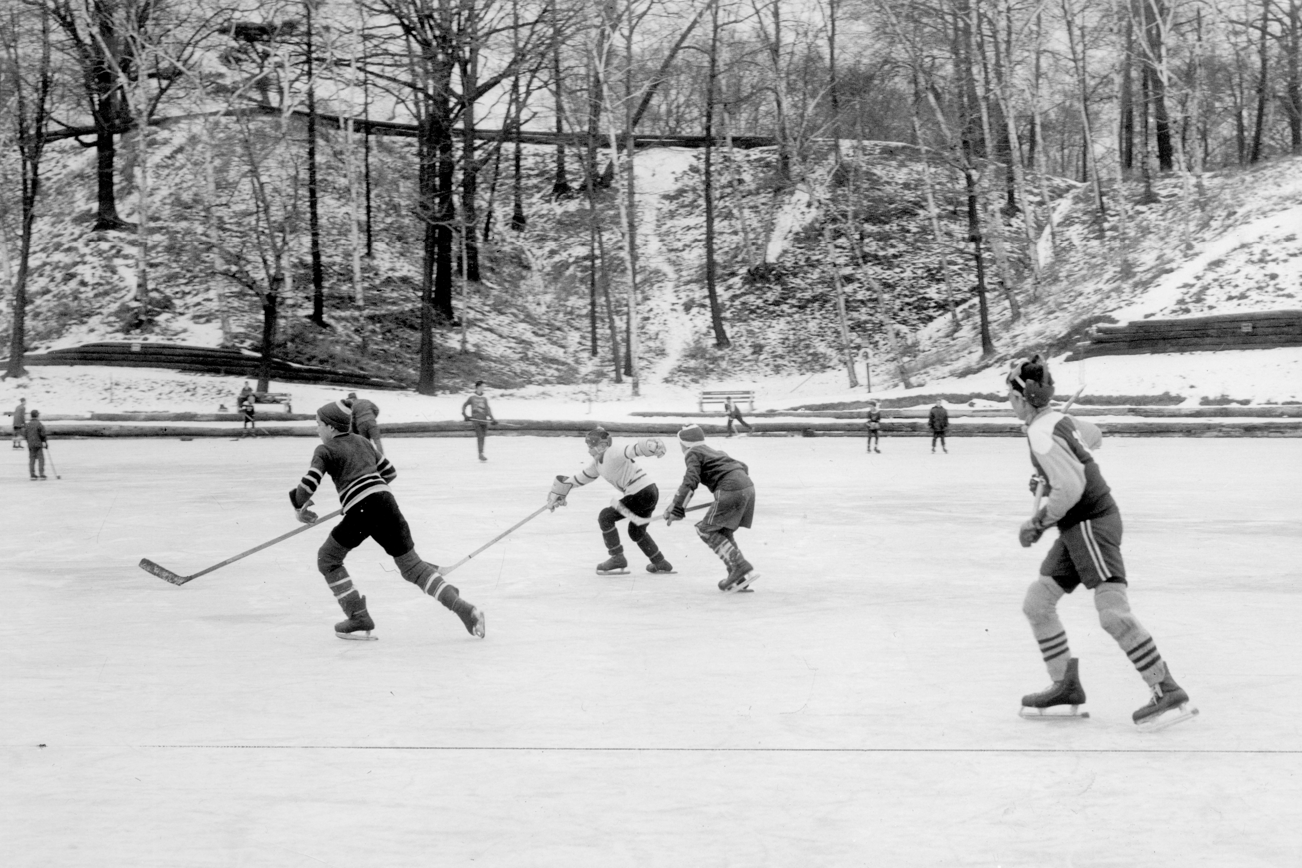 Hockey has rich tradition in Cleveland