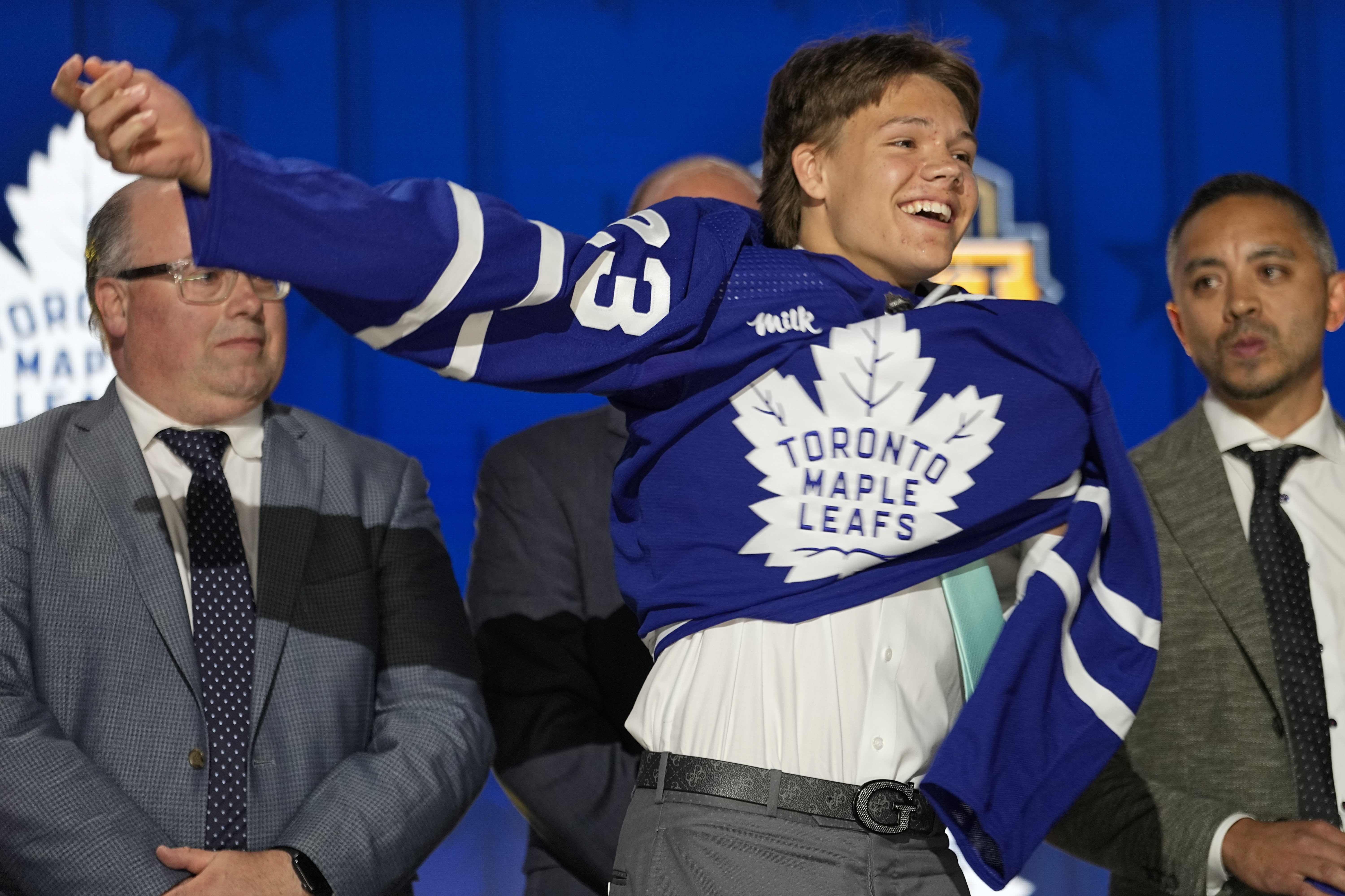 Women's Toronto Maple Leafs Gear & Gifts, Womens Maple Leafs