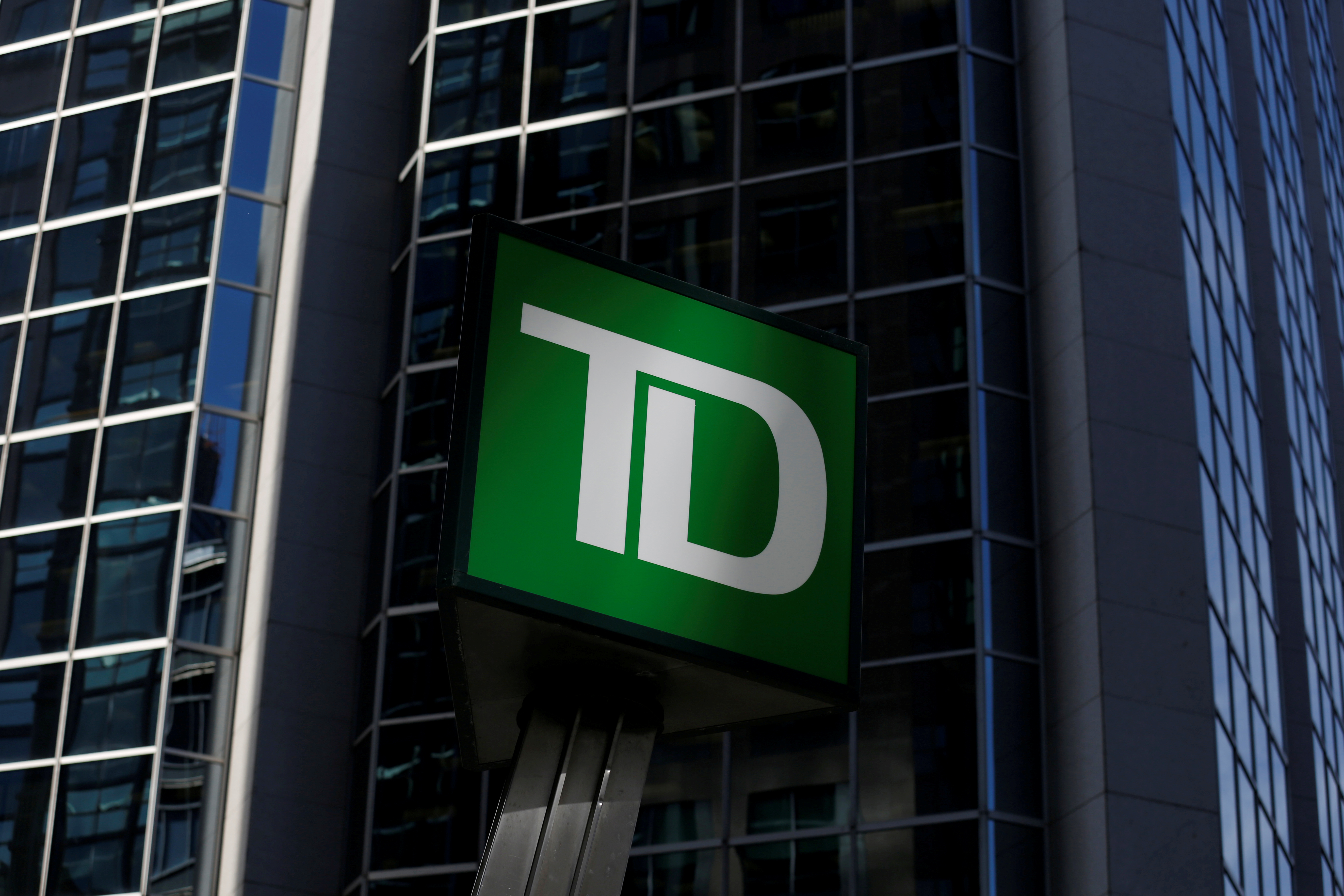 Td Buys Wells Fargo's Canadian Equipment-Financing Business - The Globe And  Mail