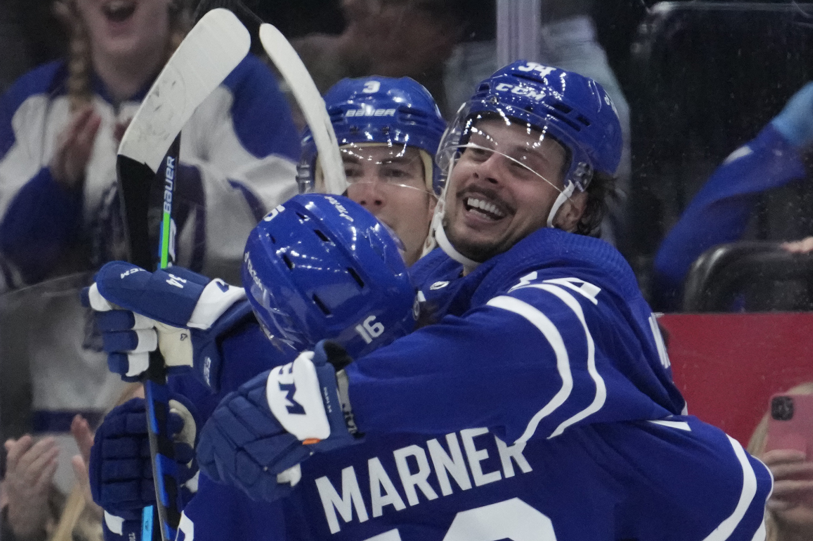 Auston Matthews scores two more as Maple Leafs down Montreal Canadiens 3-2 to clinch playoff spot - The Globe and Mail