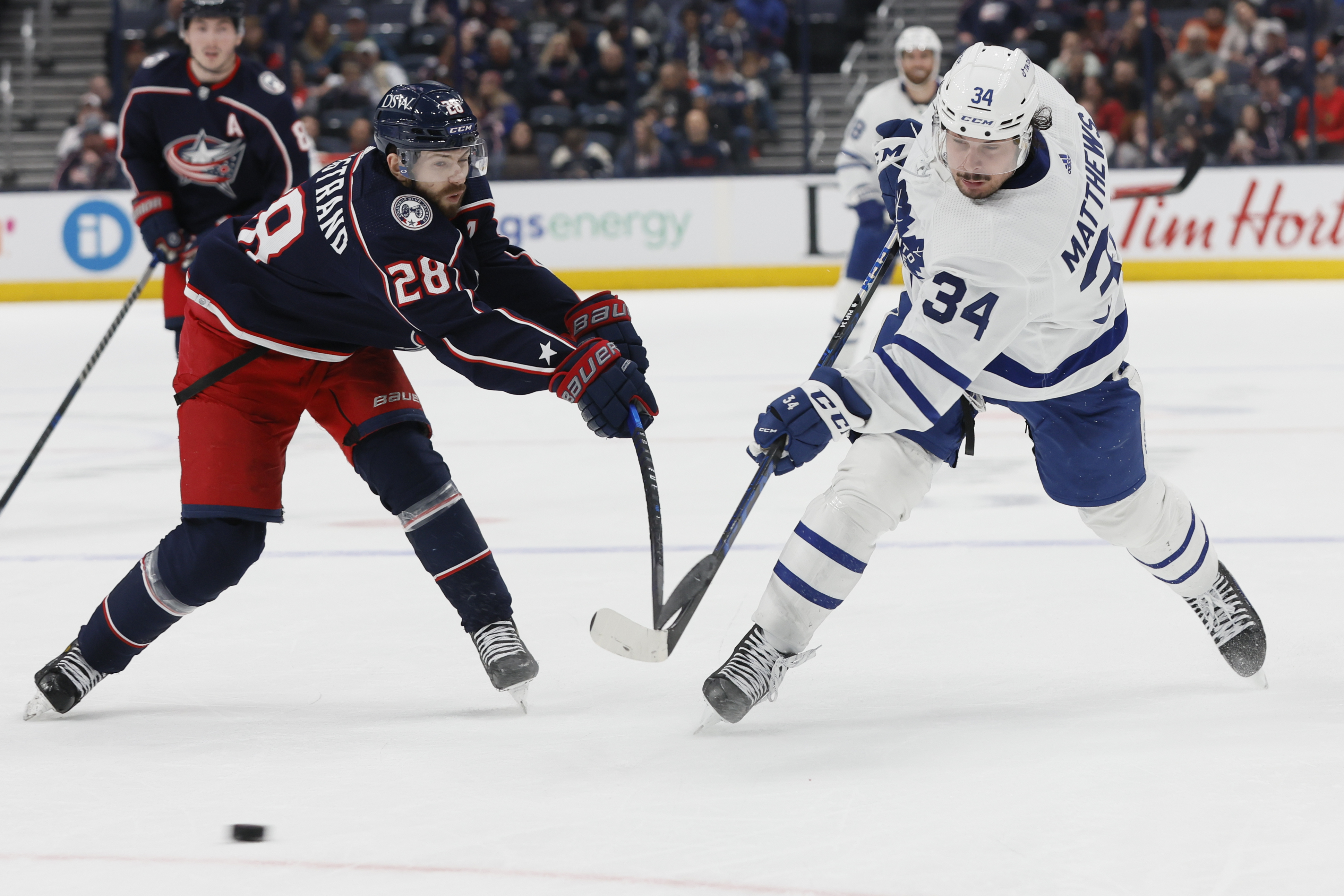 Auston Matthews hits 40 goal mark for the season as Maple Leafs