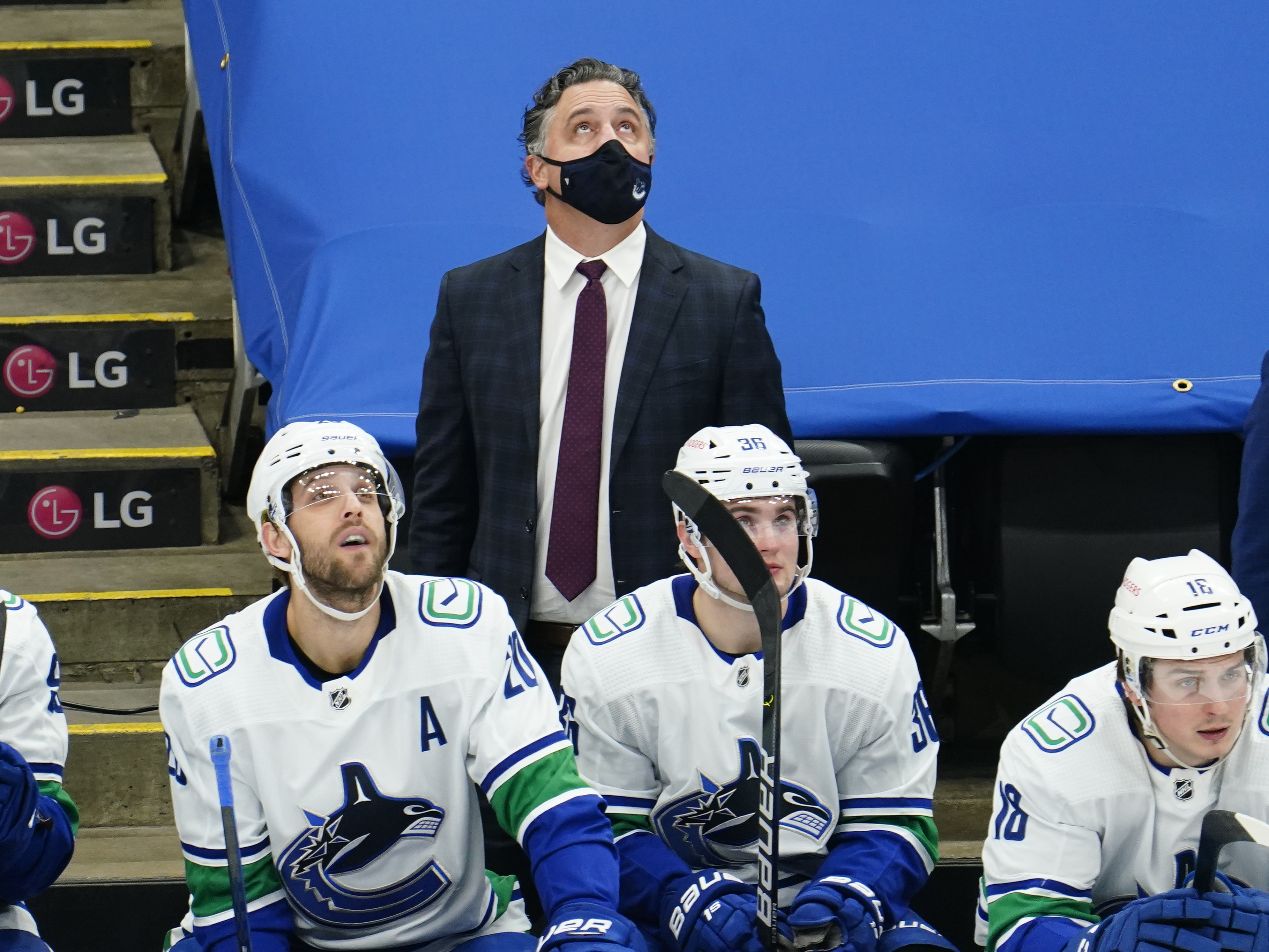 Vancouver Canucks struggling to break bad team habits - The Globe and Mail