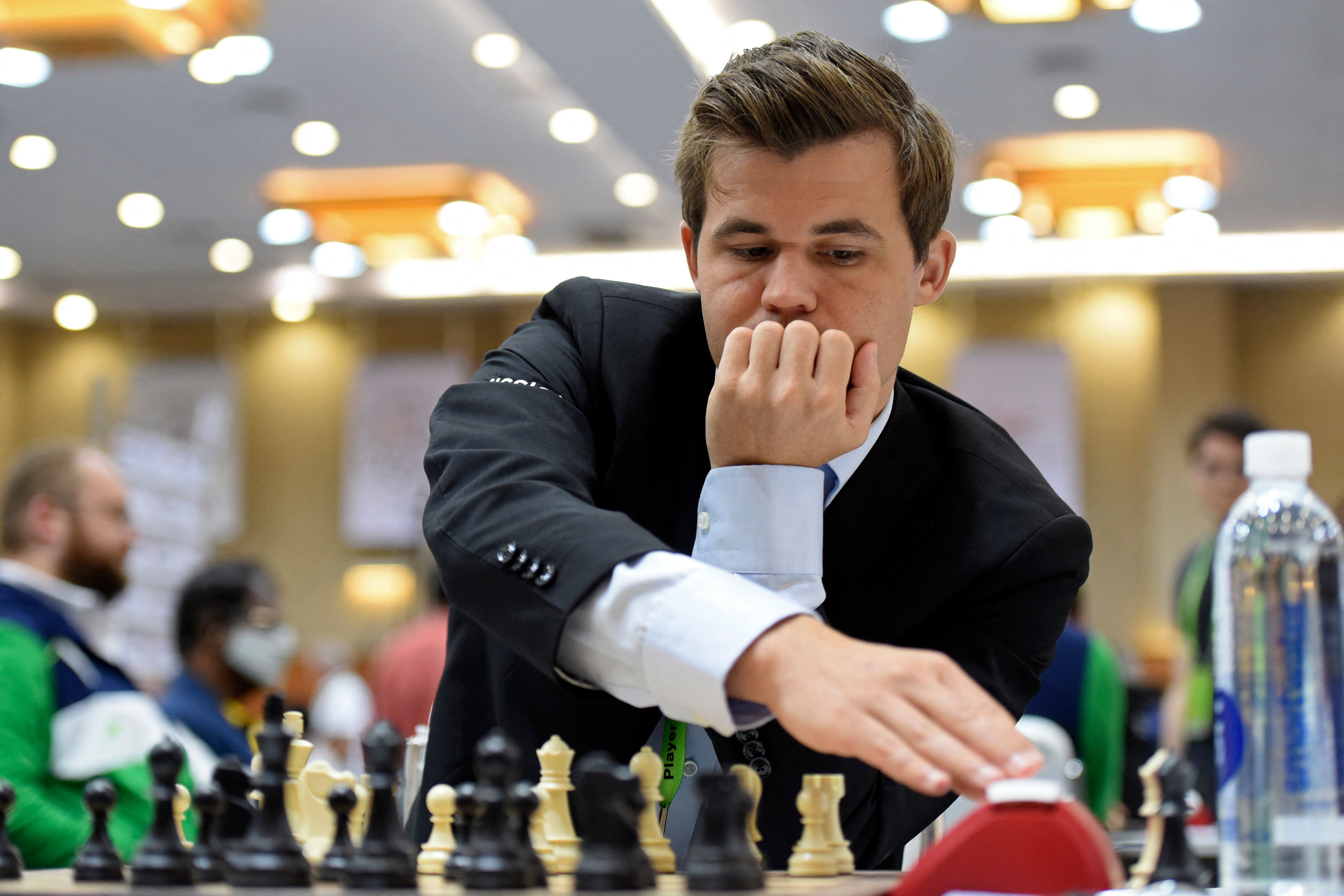 Magnus Carlsen accuses Hans Niemann of cheating : NPR