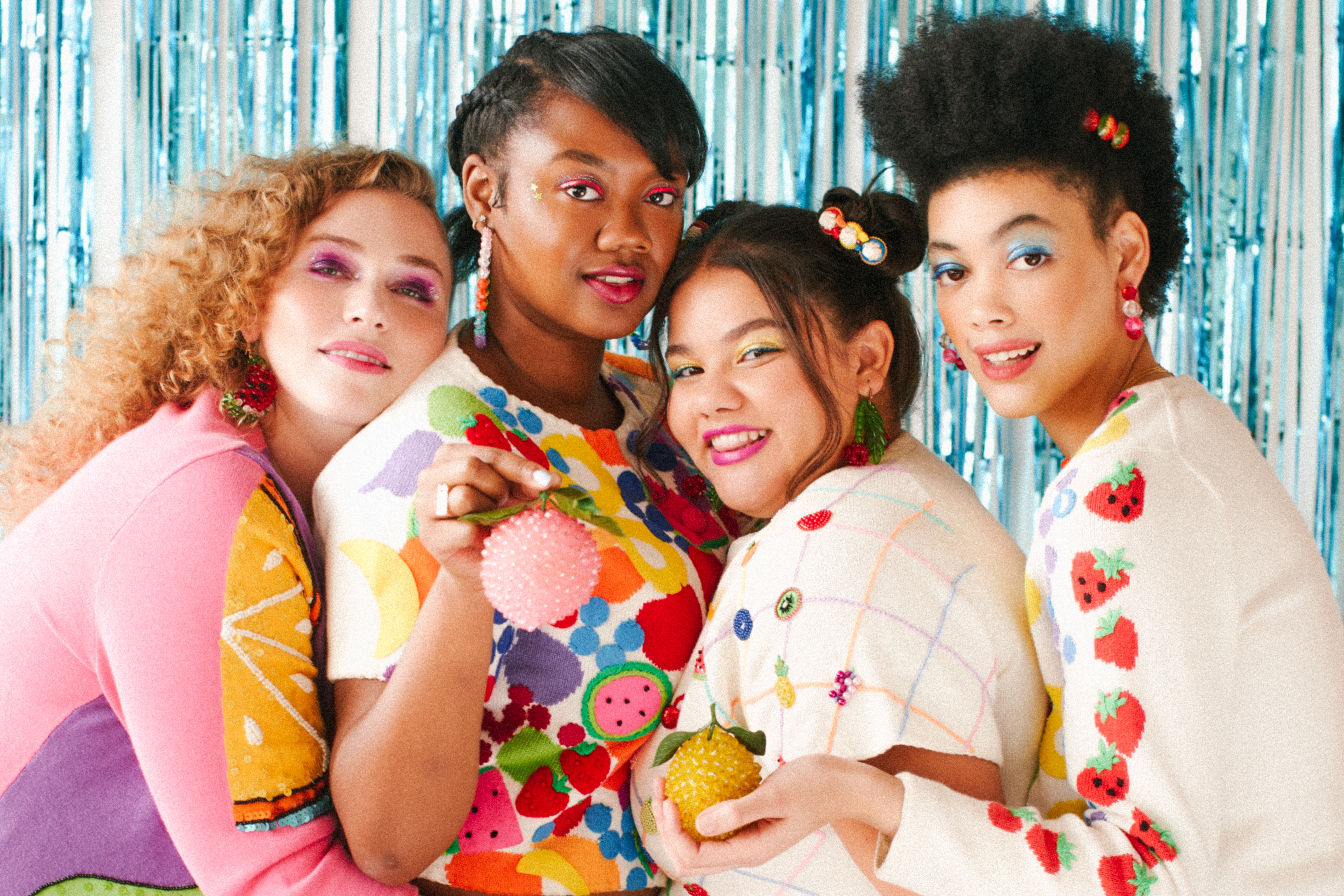 Why Is Shopping For Plus-Size Vintage Clothing So Hard?