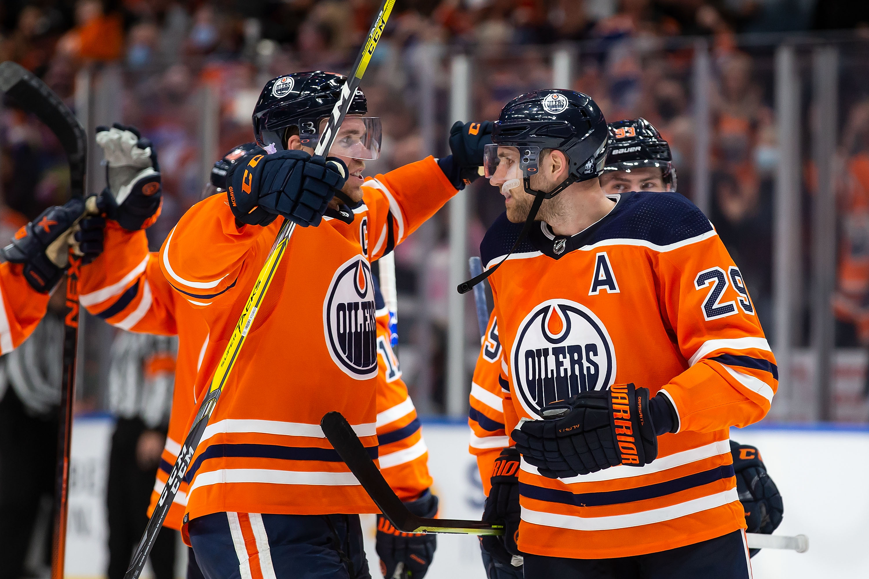 Connor McDavid and the Edmonton Oilers are the talk of the NHL - The Globe  and Mail