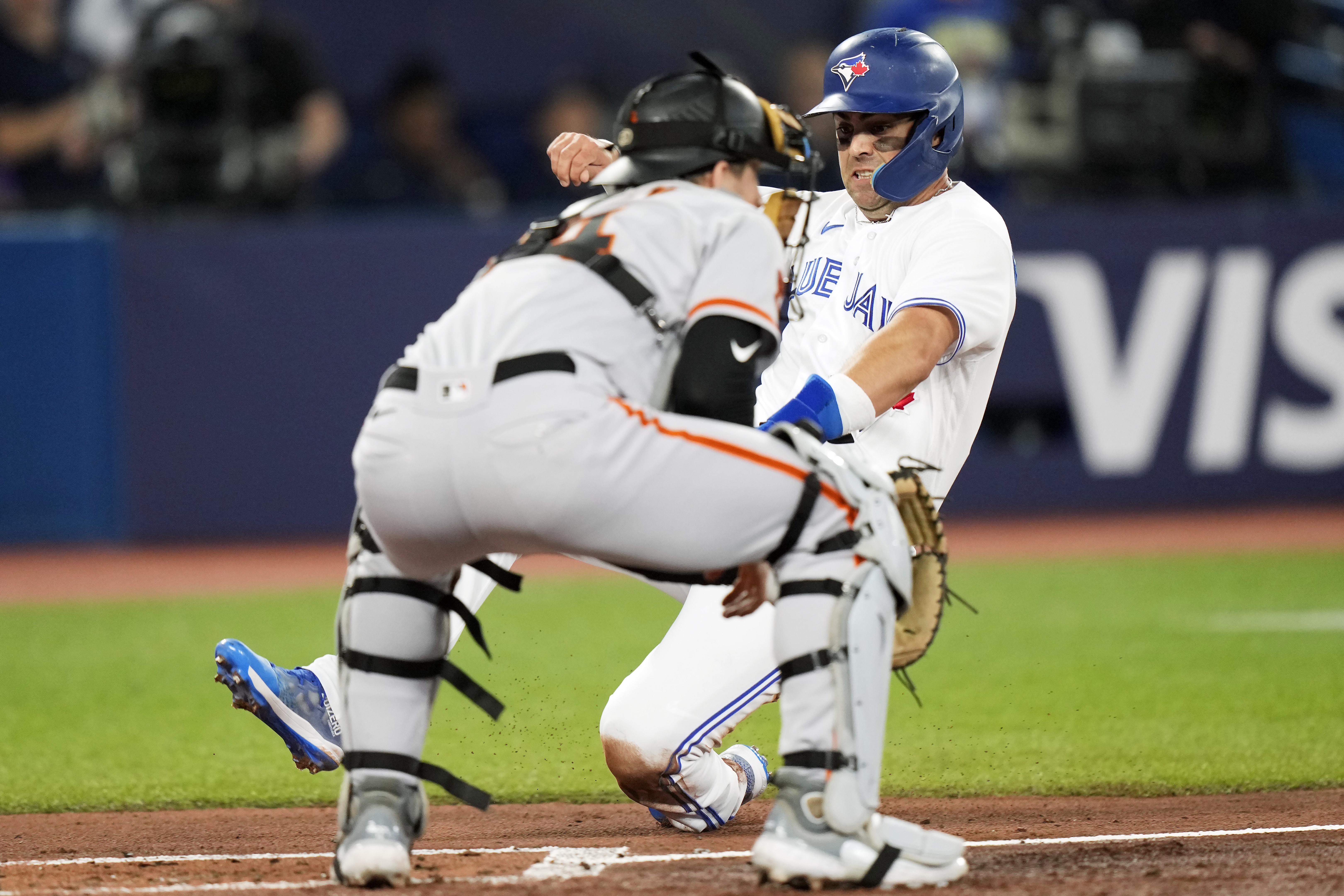 Blue Jays picks vs. Giants: Look for Bo Bichette and Brandon Belt