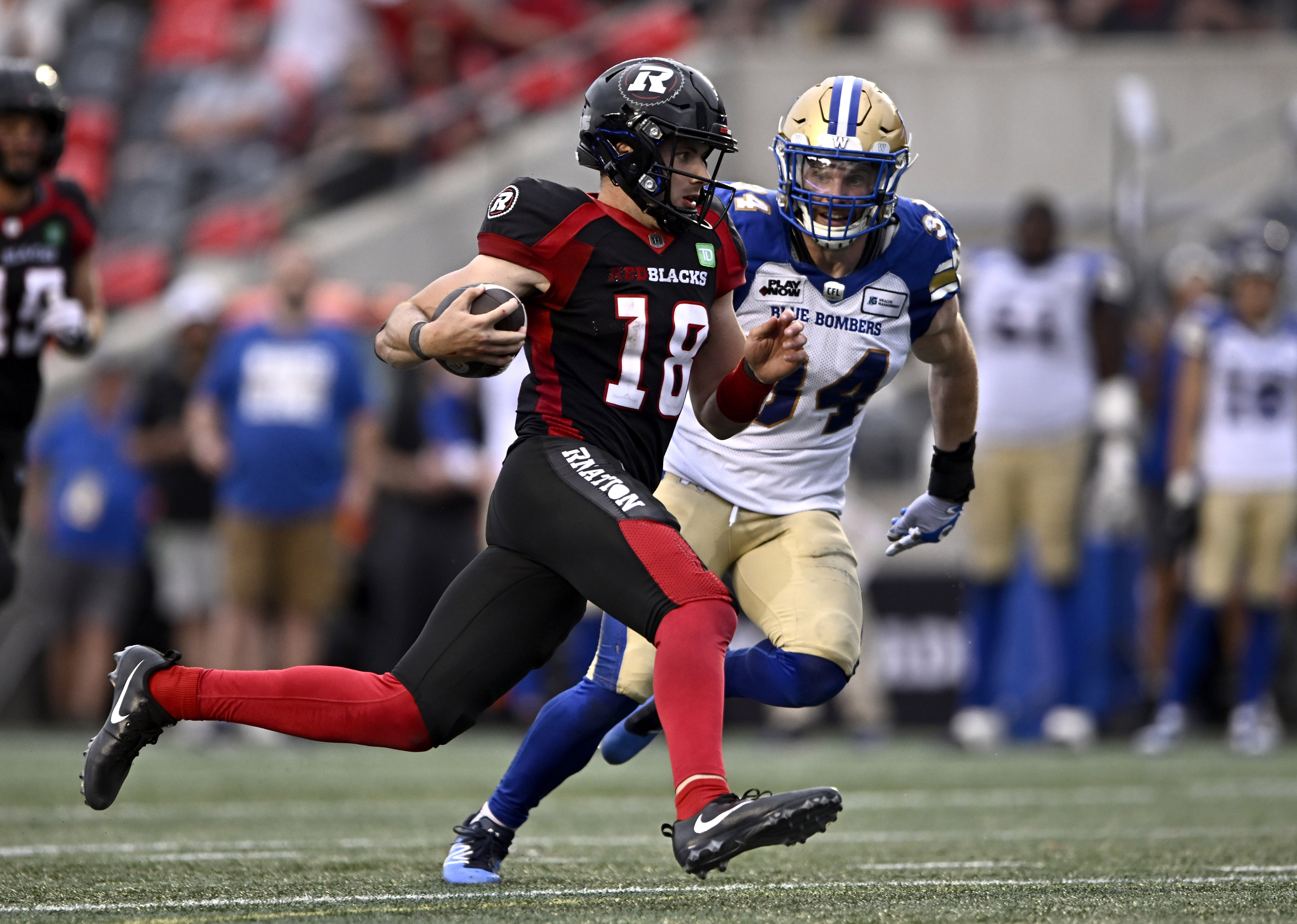 The Elks have traded QB Nick Arbuckle to the Ottawa Redblacks in exchange  for a 2023 4th round pick : r/CFL