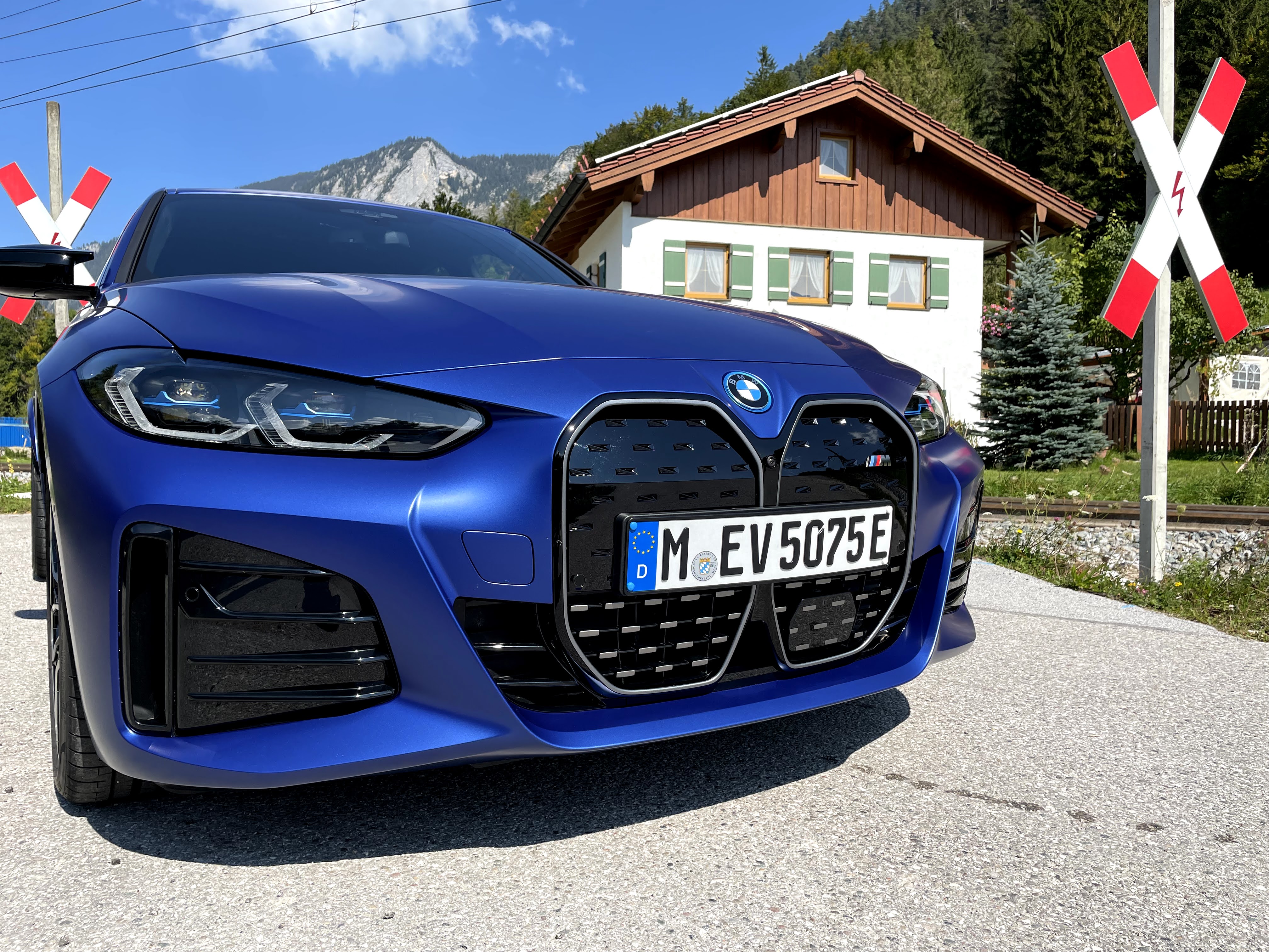 Review: 2022 BMW i4 M50 is probably the ultimate electric driving