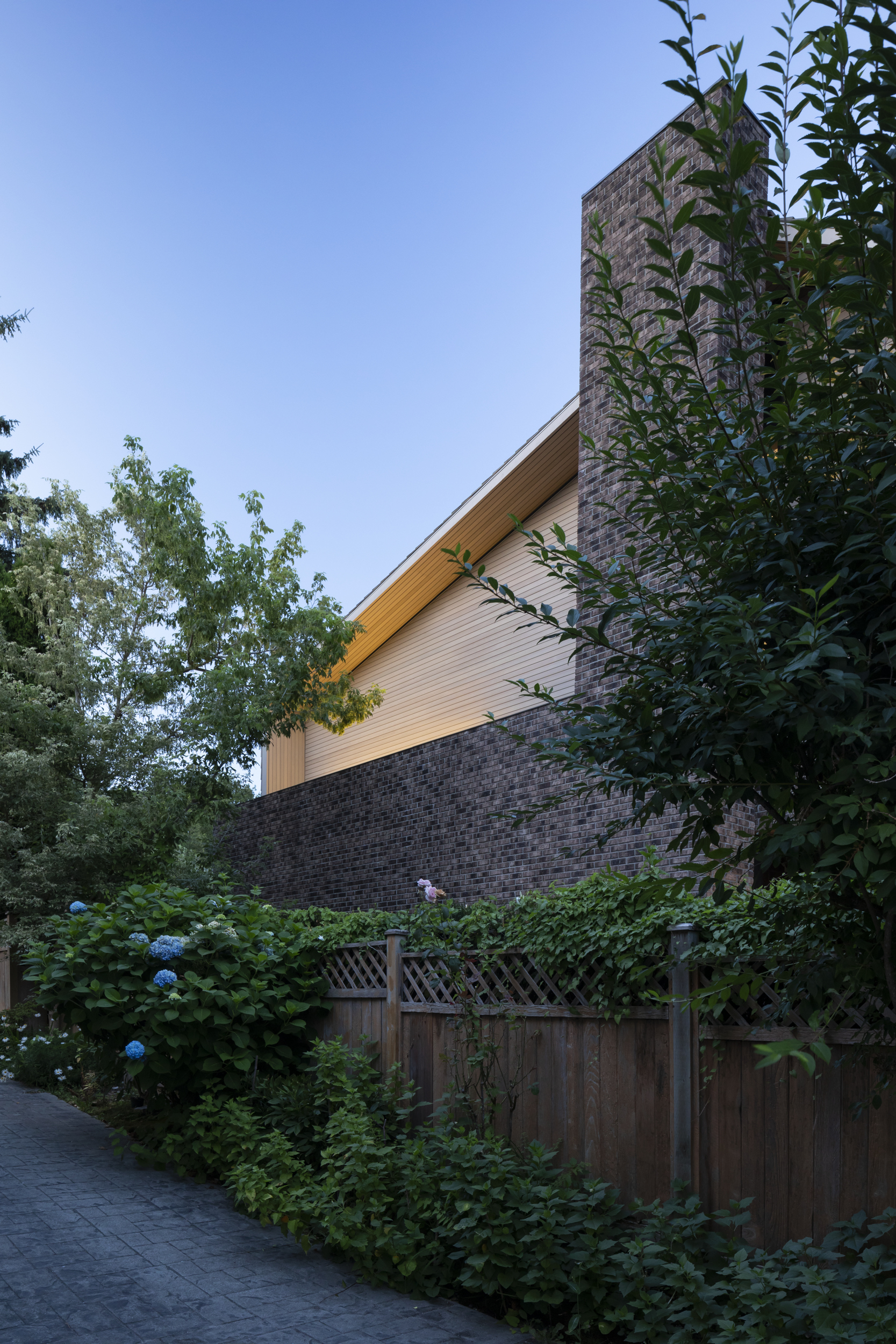 Vancouver's 3329 West 42nd Avenue - The Globe and Mail