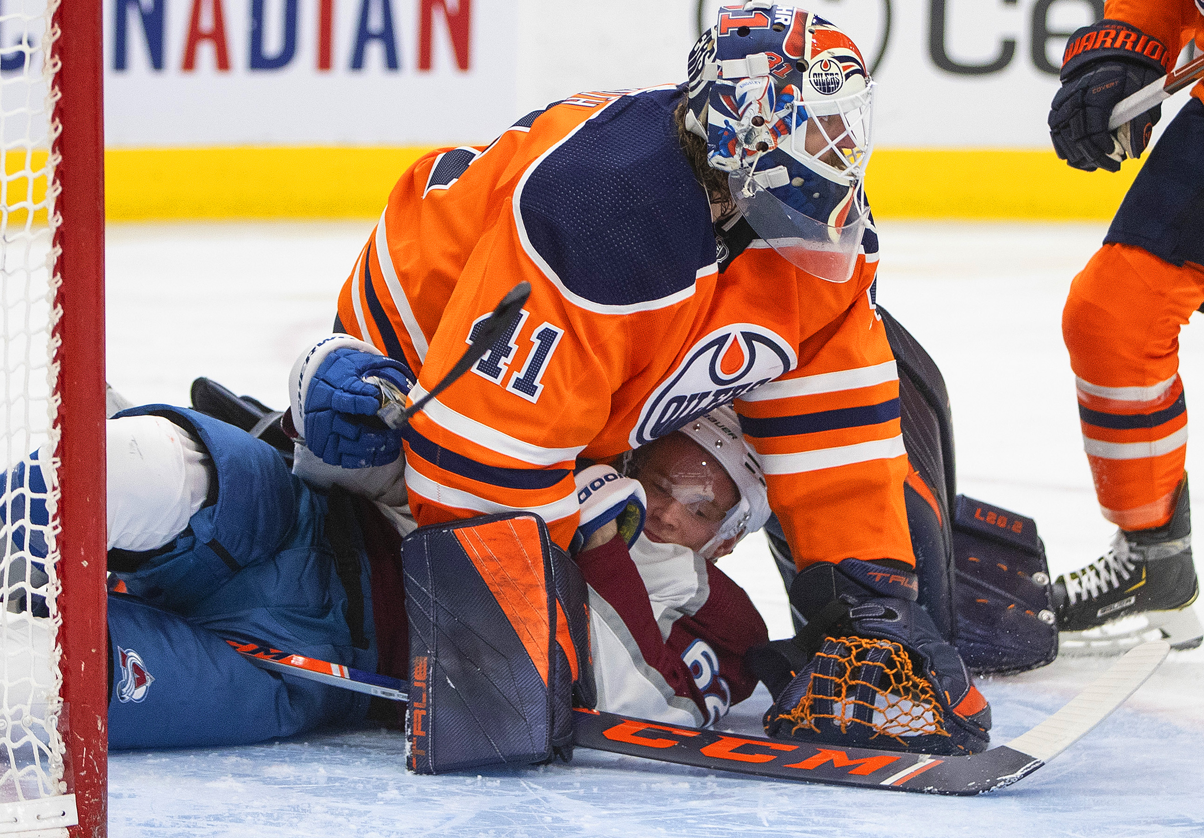 Kane scores 3 as Oilers beat Avs 6-3, clinch playoff spot