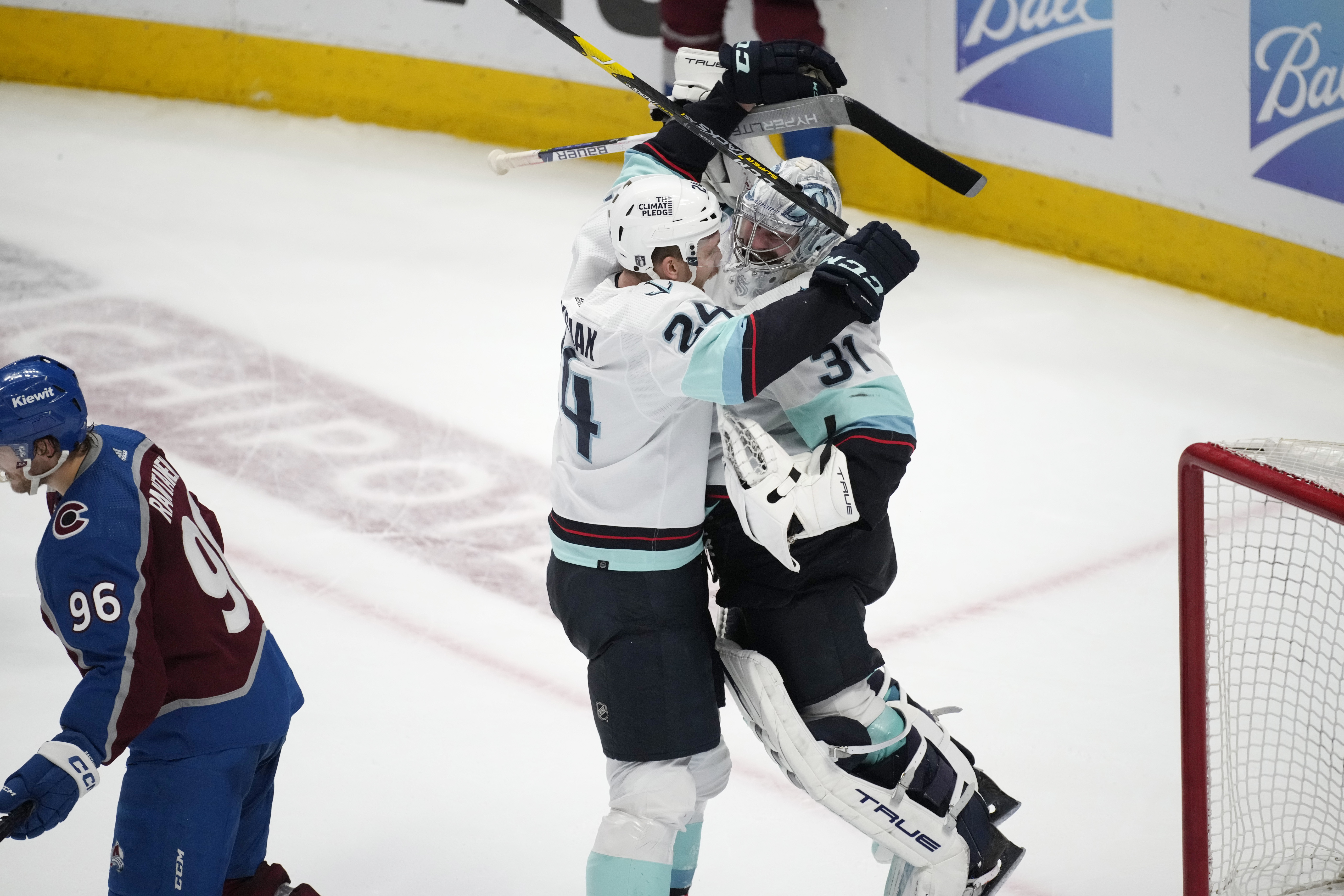 Peter Forsberg two-time Cup winner with Avalanche 