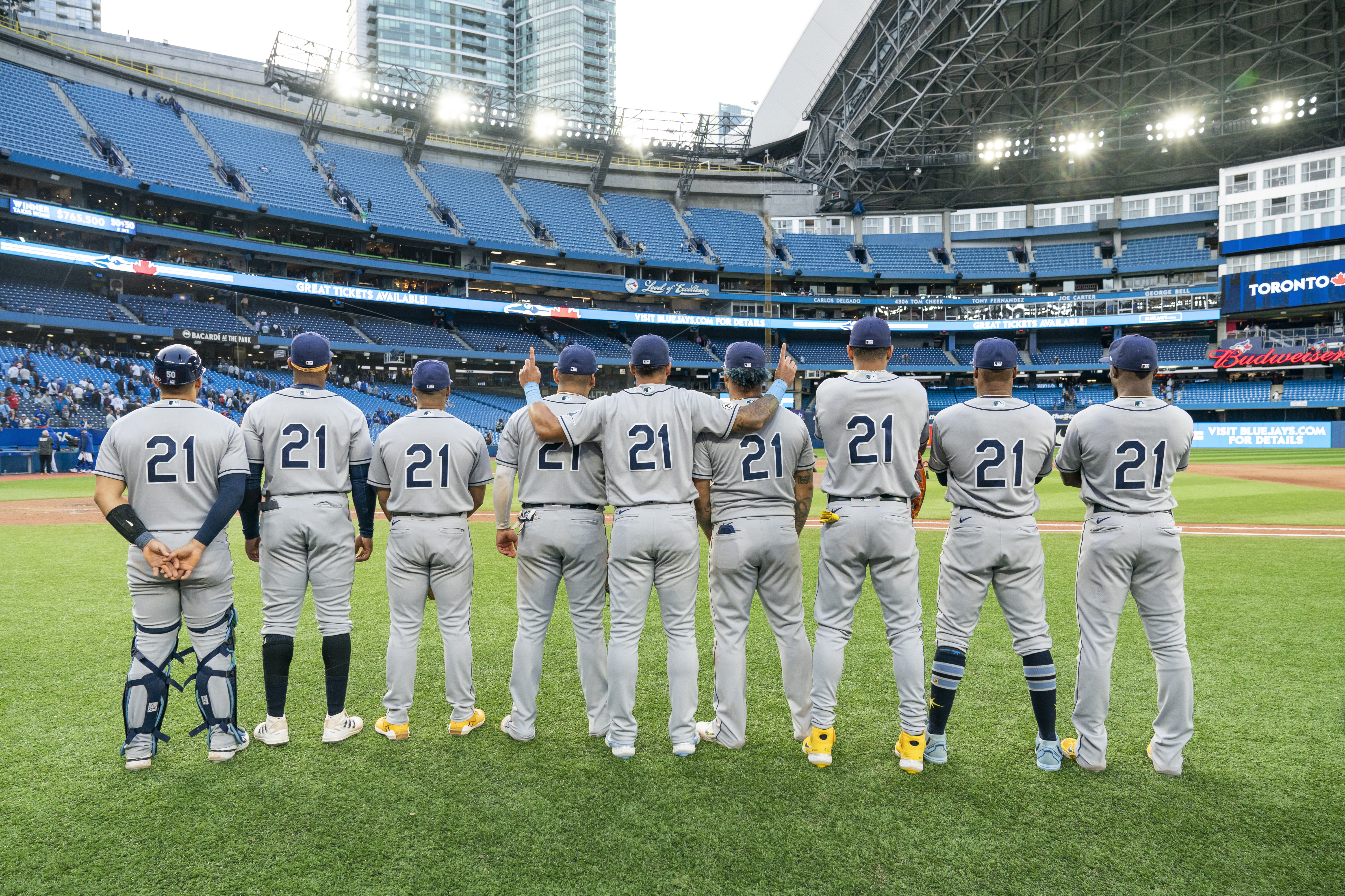 Tampa Bay Rays fans giddy about team's historic 9-0 start after