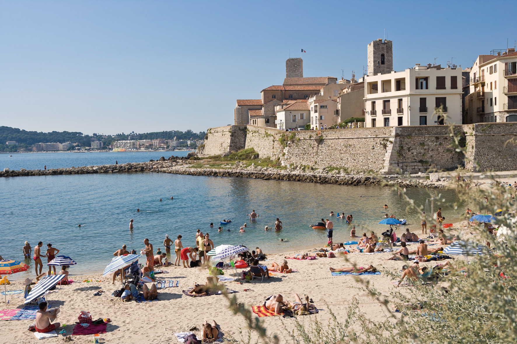 How a Medieval Tannery Town on the French Riviera Became Perfume