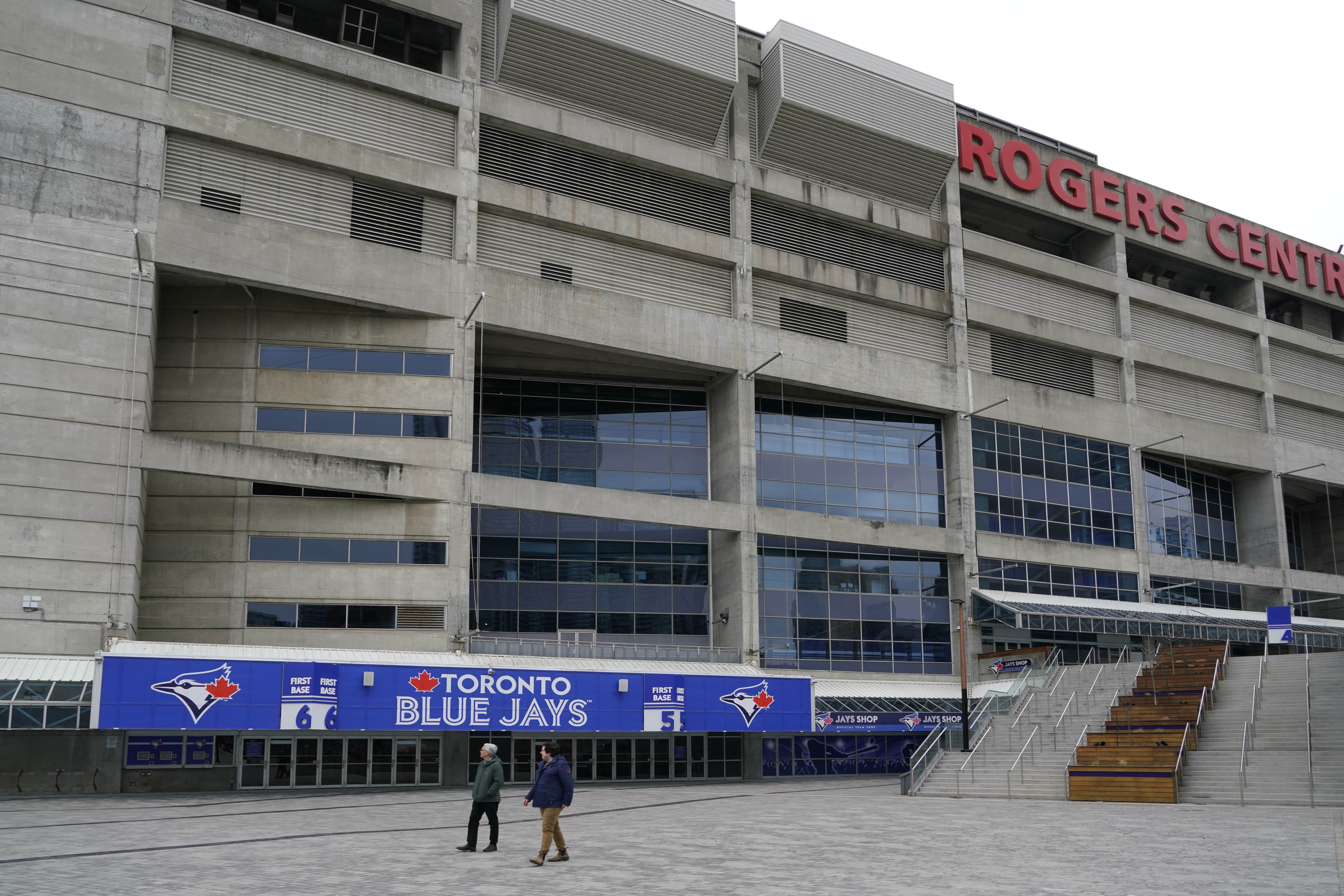 Blue Jays to hold summer training camp in Toronto in preparation