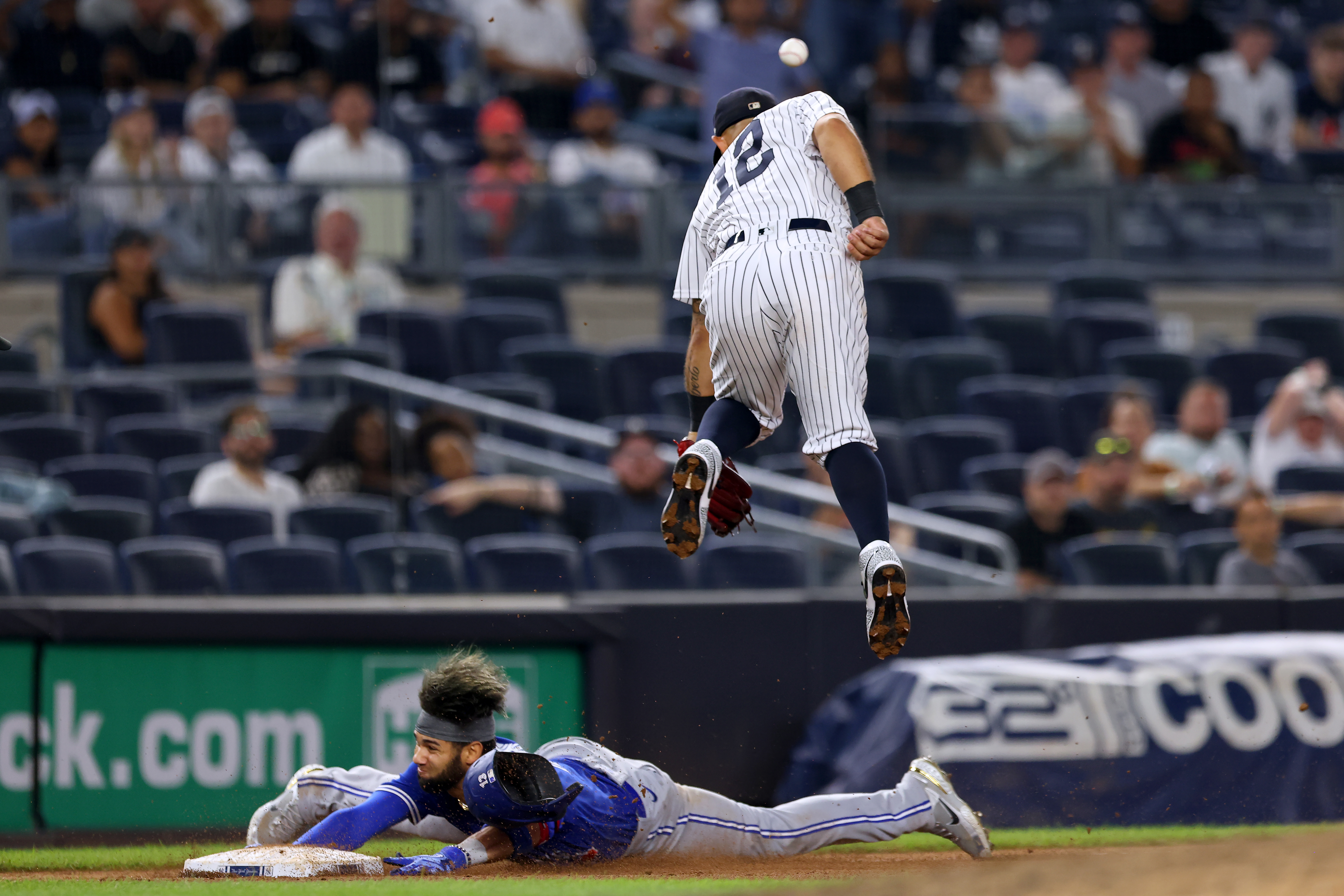 Blue Jays encouraged by Springer's progress, Stripling back throwing