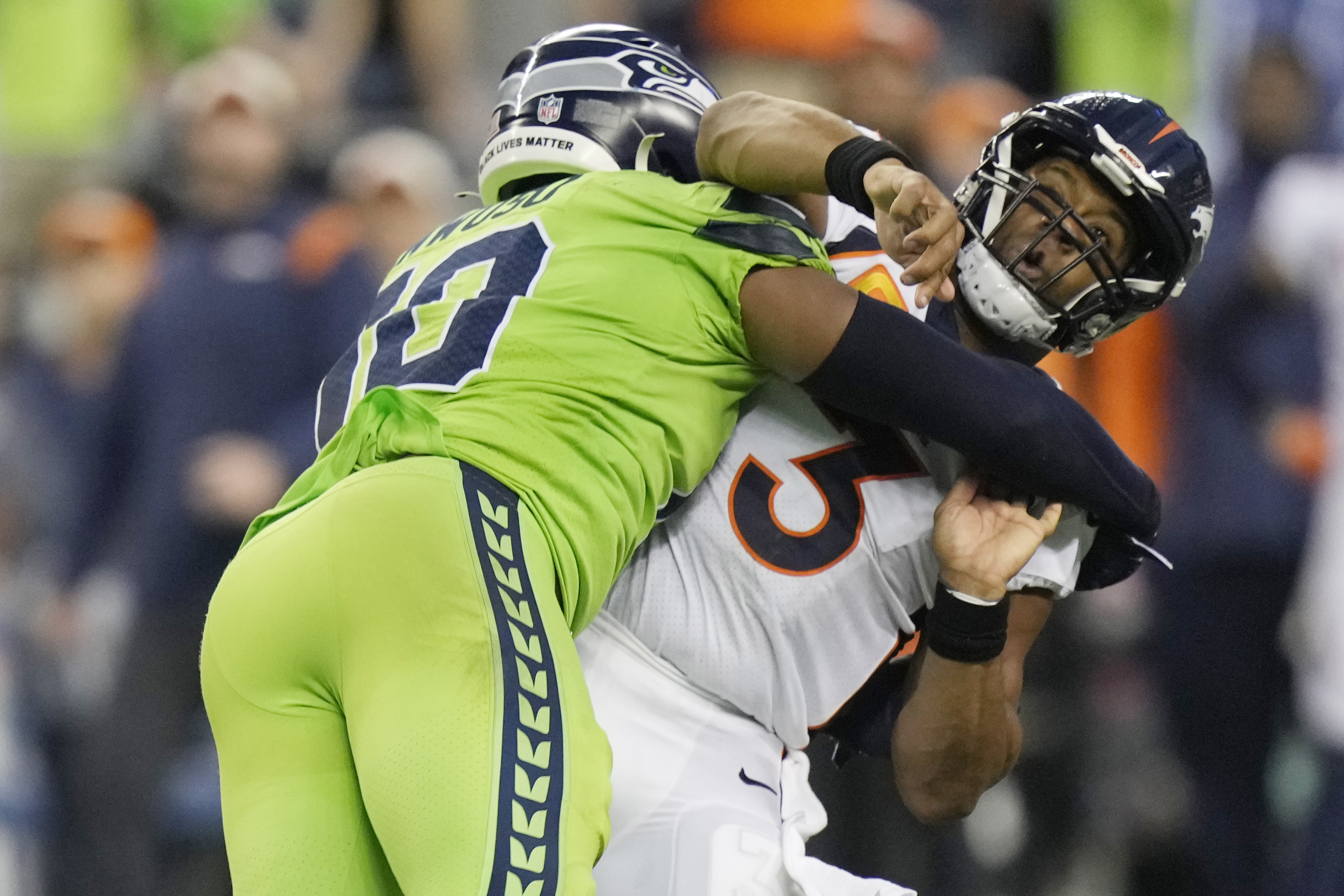 Russell Wilson booed on Seattle return as fumbling Broncos lose to Seahawks, NFL