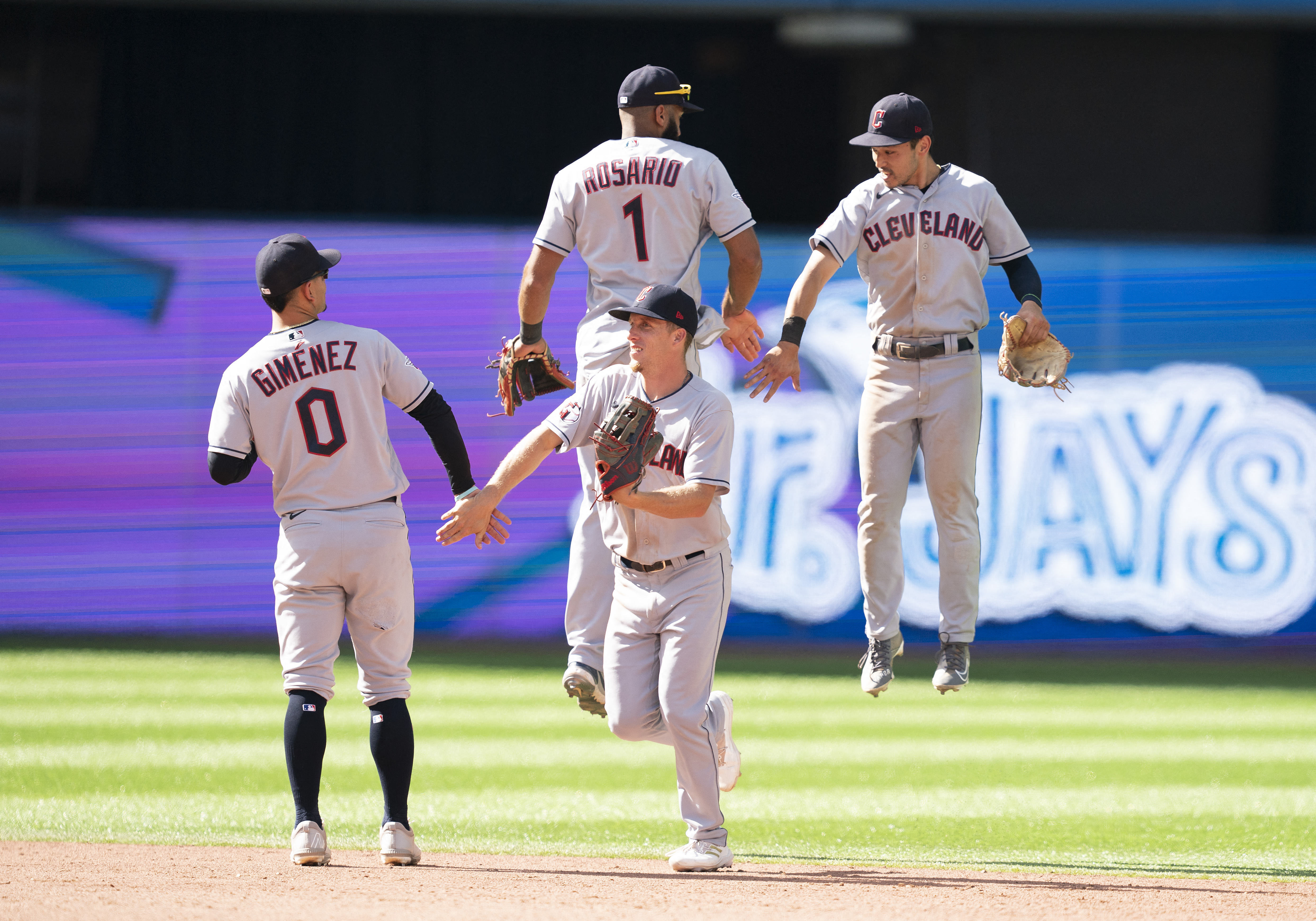 Bo Naylor doubles in the go-ahead run in the 7th inning in the