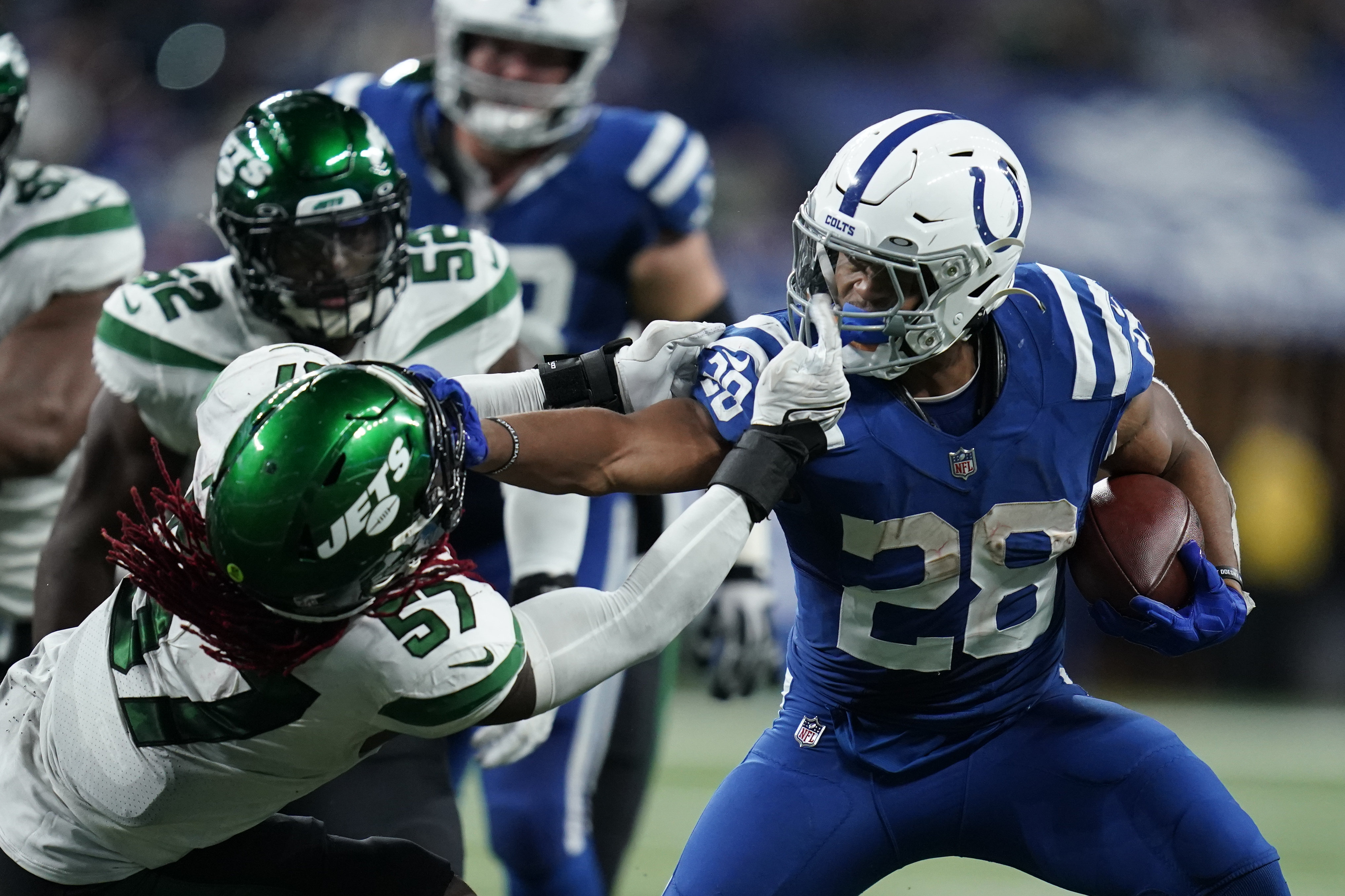 Colts' Jonathan Taylor gaining ground in trial-by-fire NFL entrance