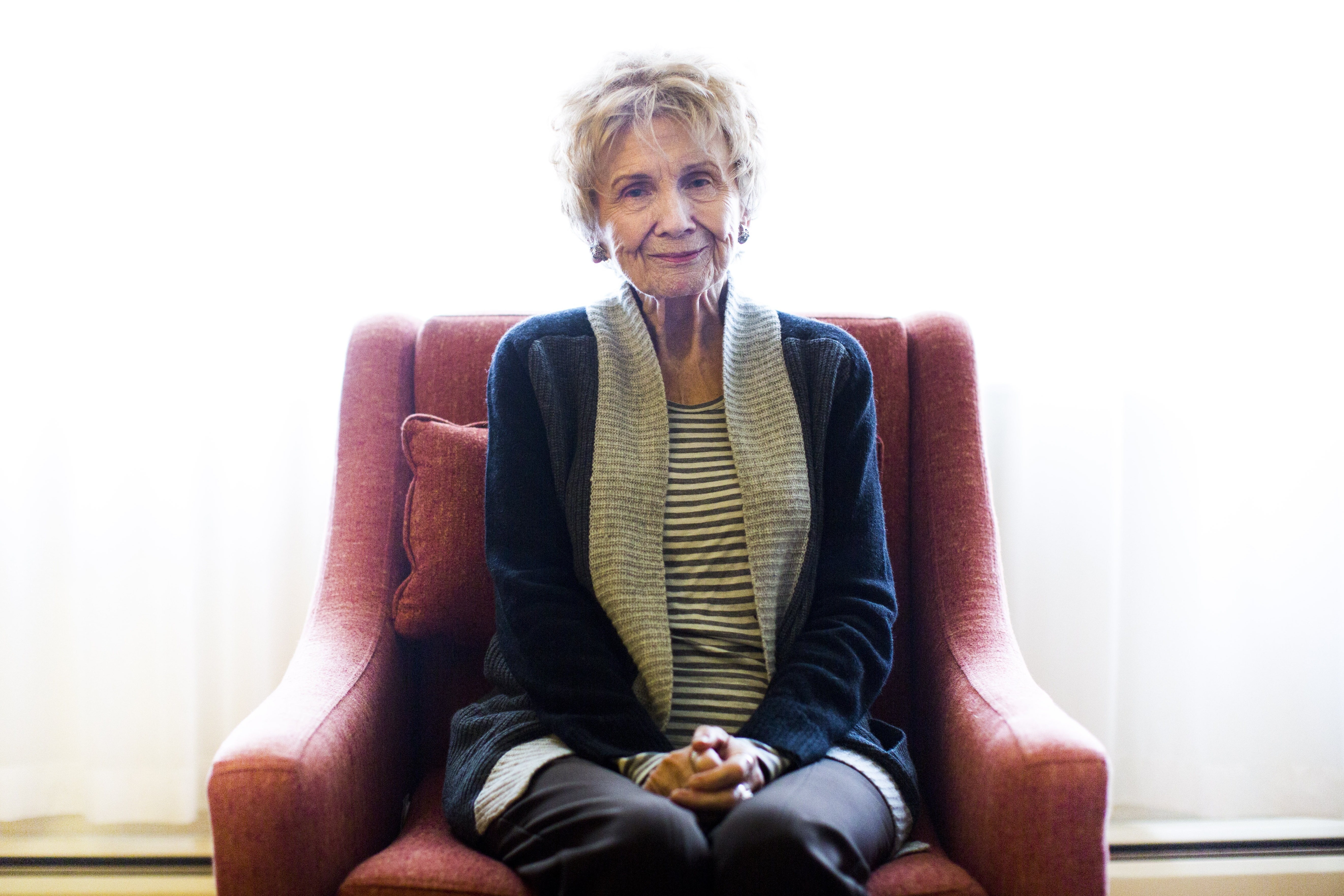 Alice Munro is gone, but her lives of girls and women continue - The Globe  and Mail