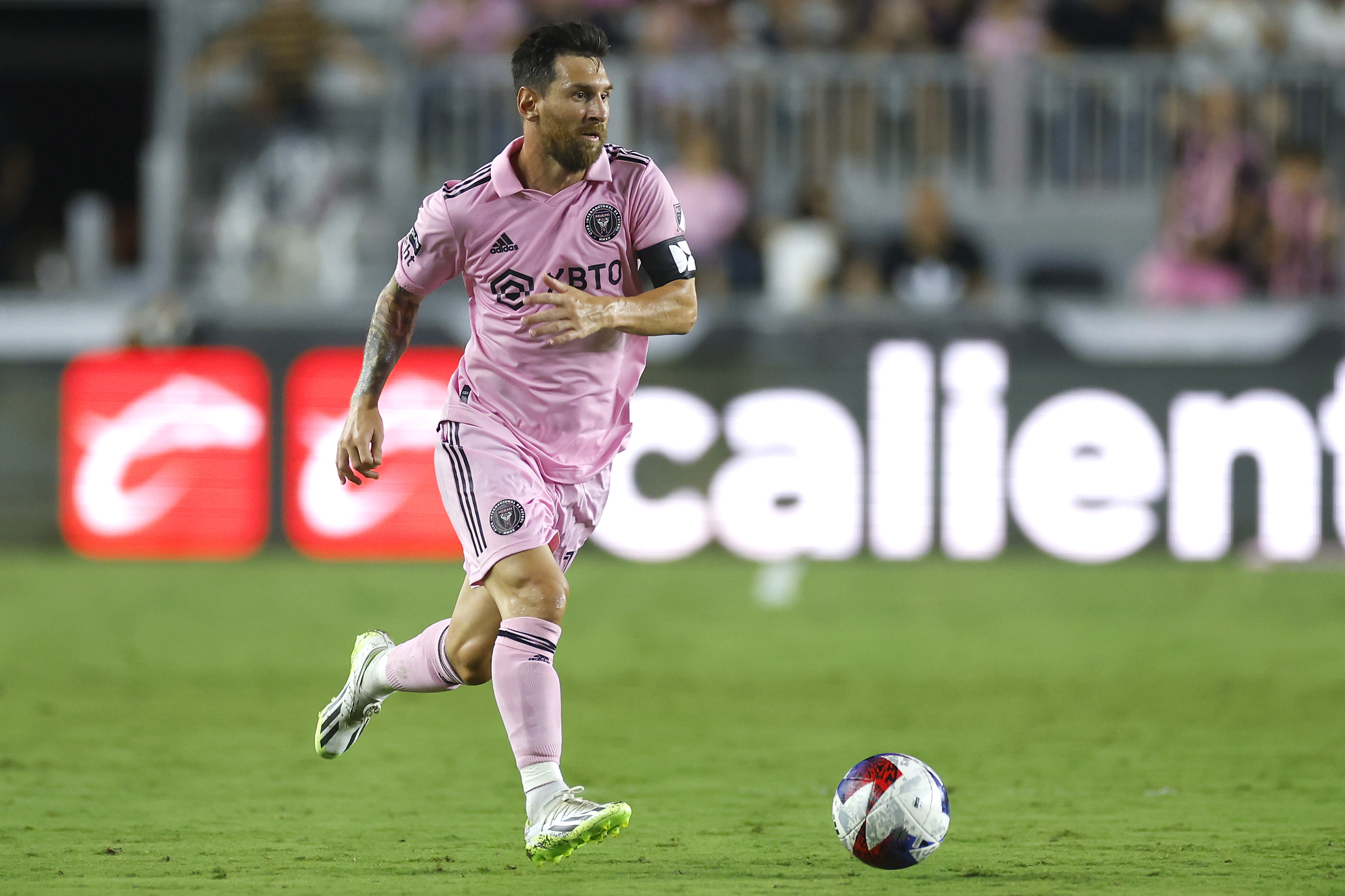 Leo Messi scores 2 goals, helps Inter Miami storm back in epic fashion