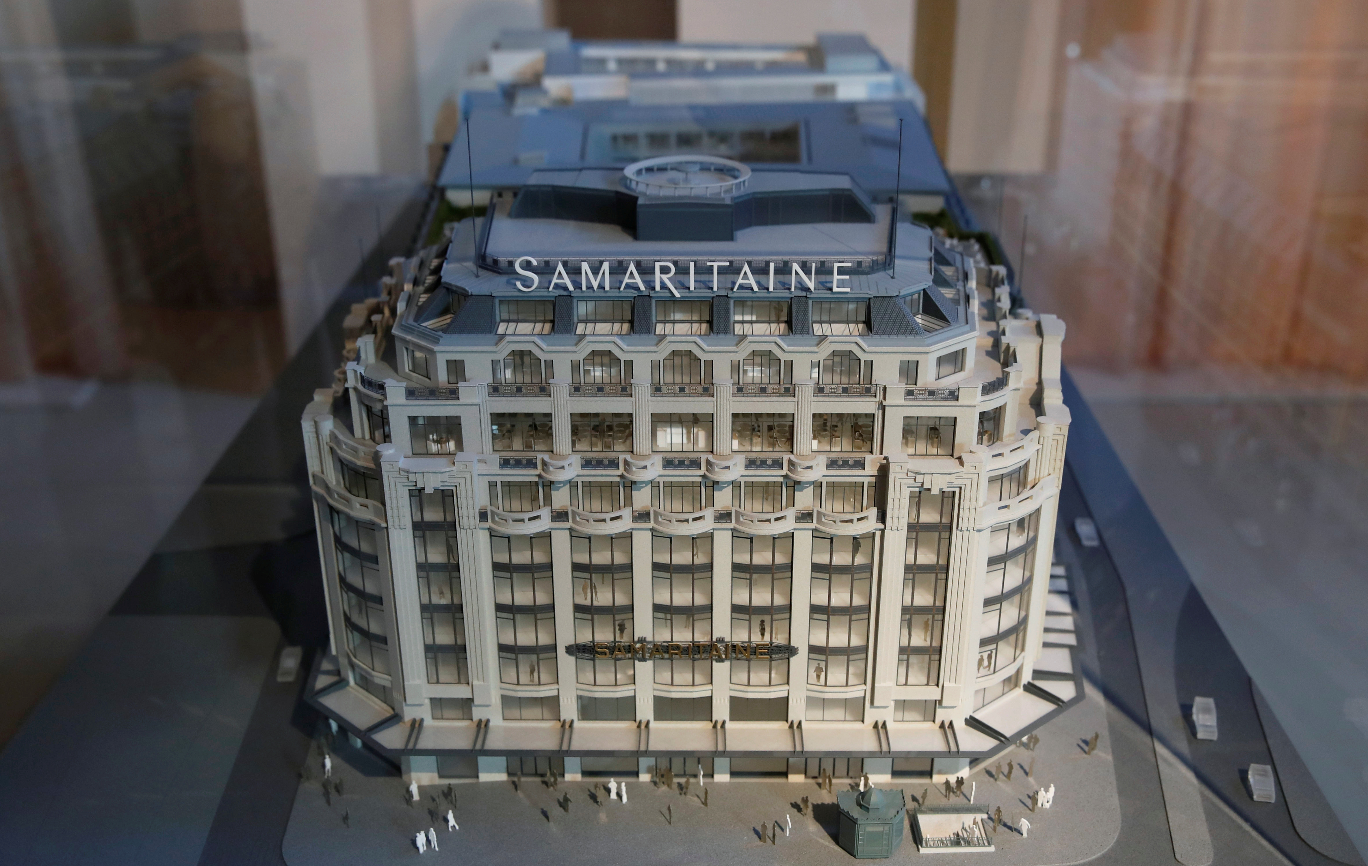 LVMH Paris Department Store La Samaritaine Closed Due to Protests