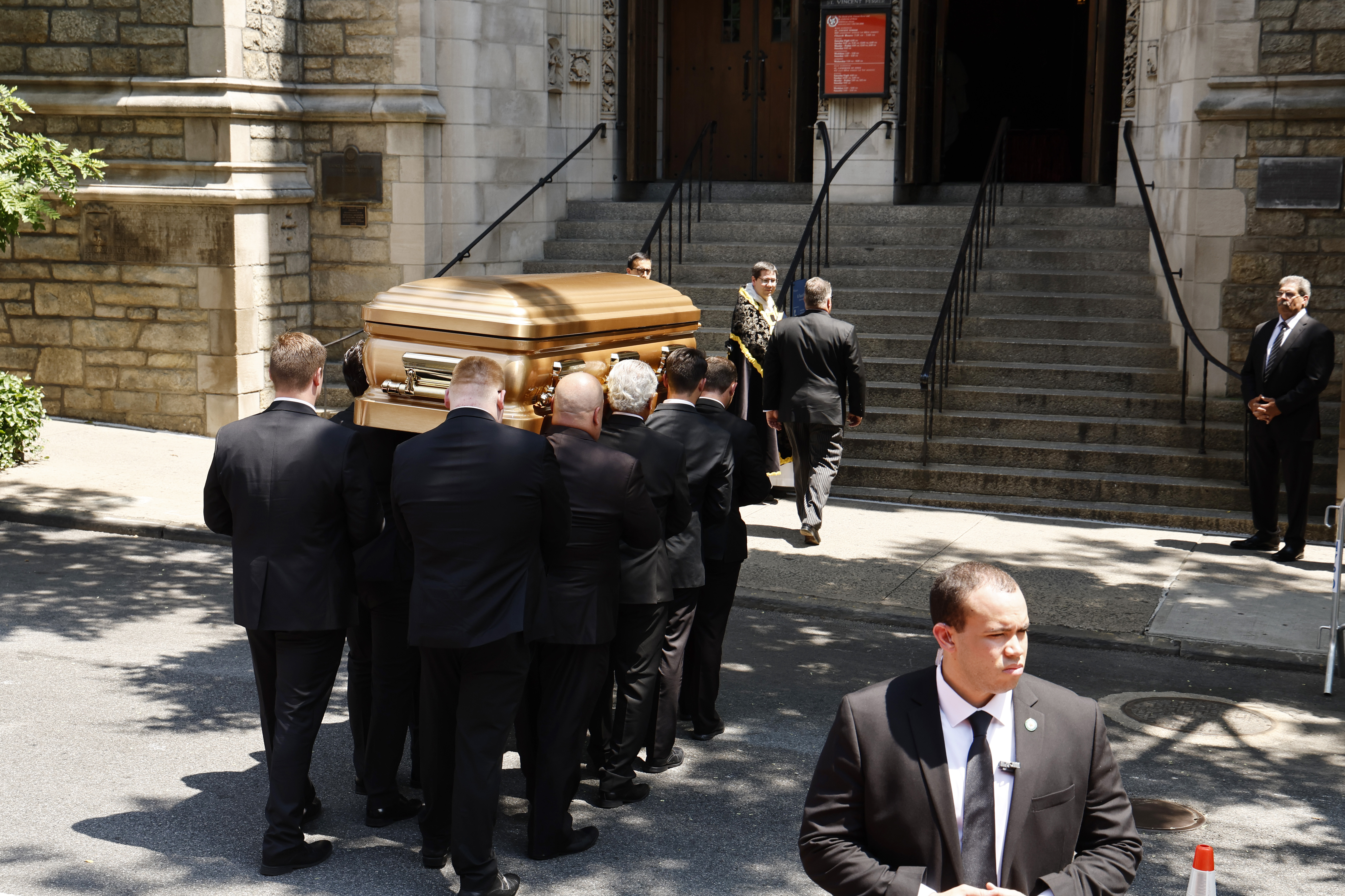 Ivana Trump mourned at Upper East Side funeral