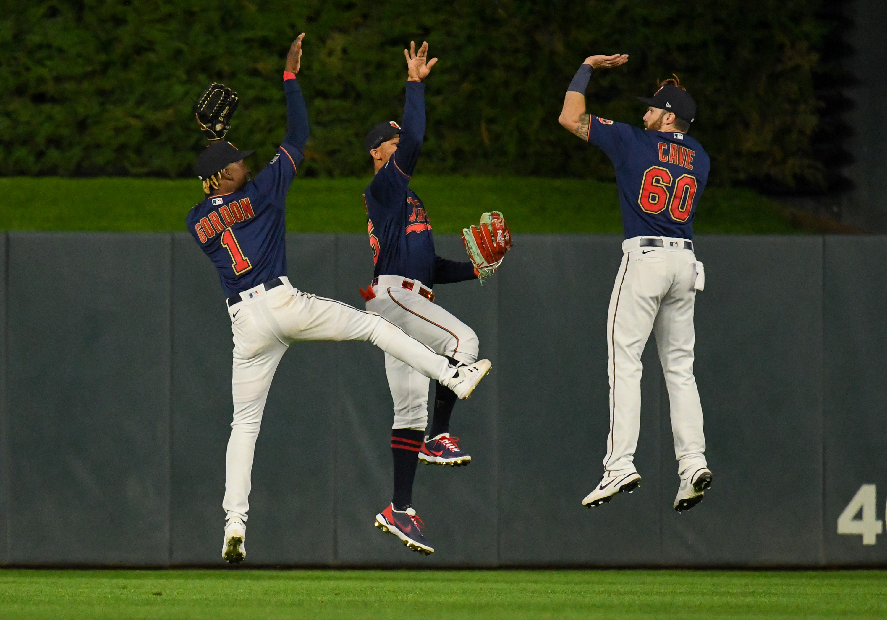 Twins' playoffs hopes receive another big blow with Byron Buxton's