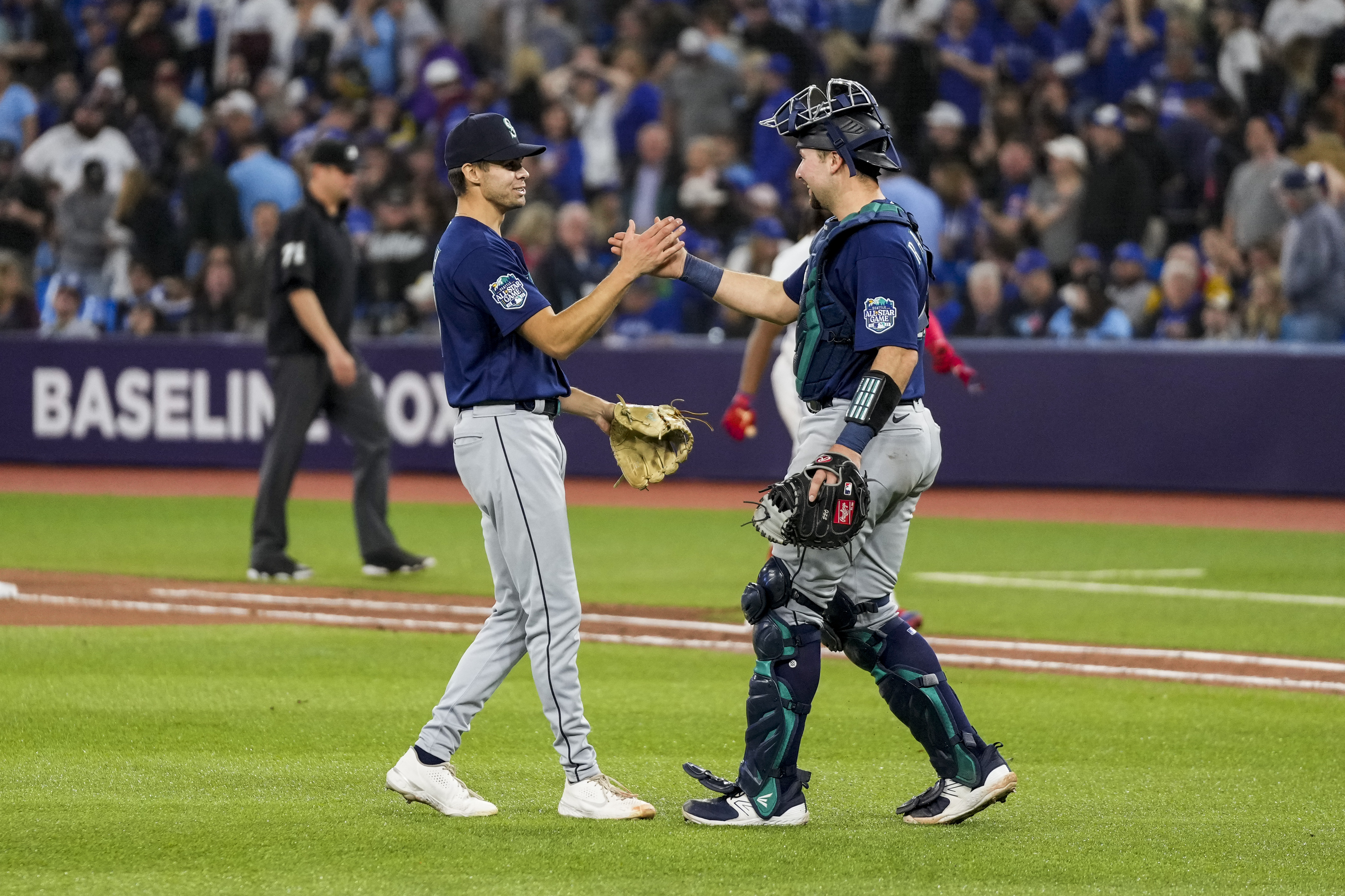 Mariners call up catcher Cal Raleigh for final game of 1st half